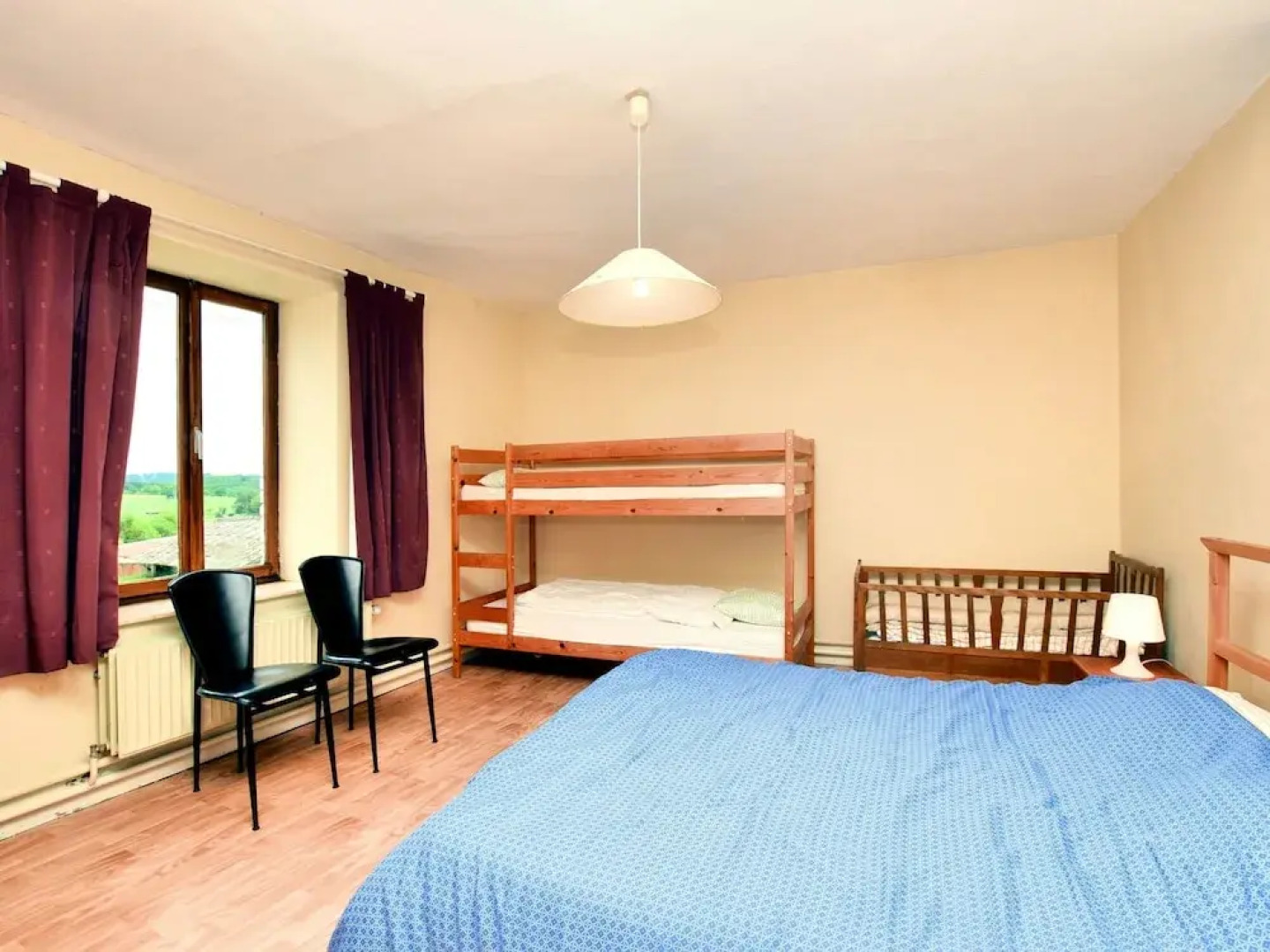 Cozy Holiday Home in Somme-Leuze with Private Swimming Pool