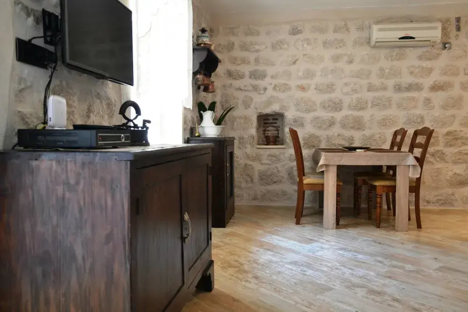 Apartments Konoba 224