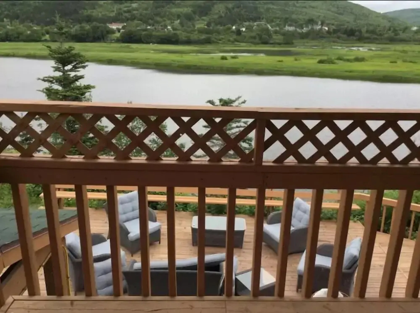 Salmon Pool Inn