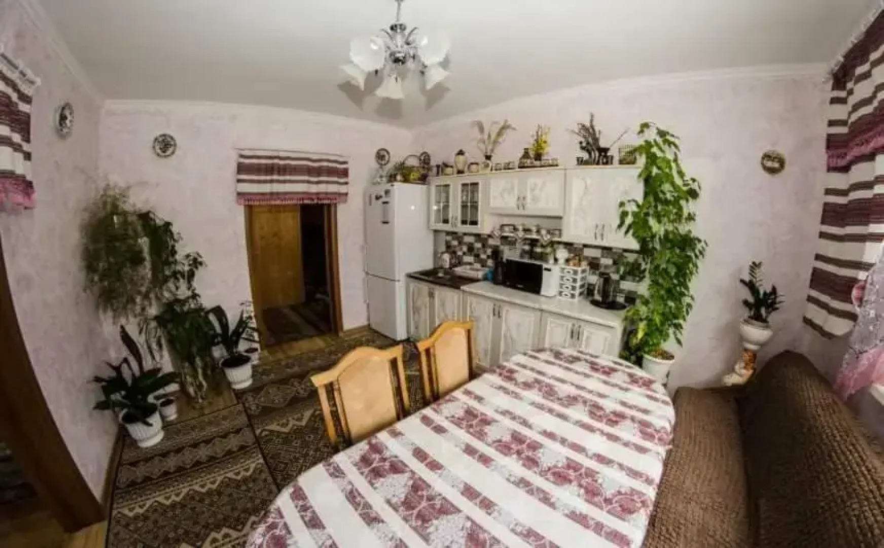 Gostynnyi Dvir u Marichky