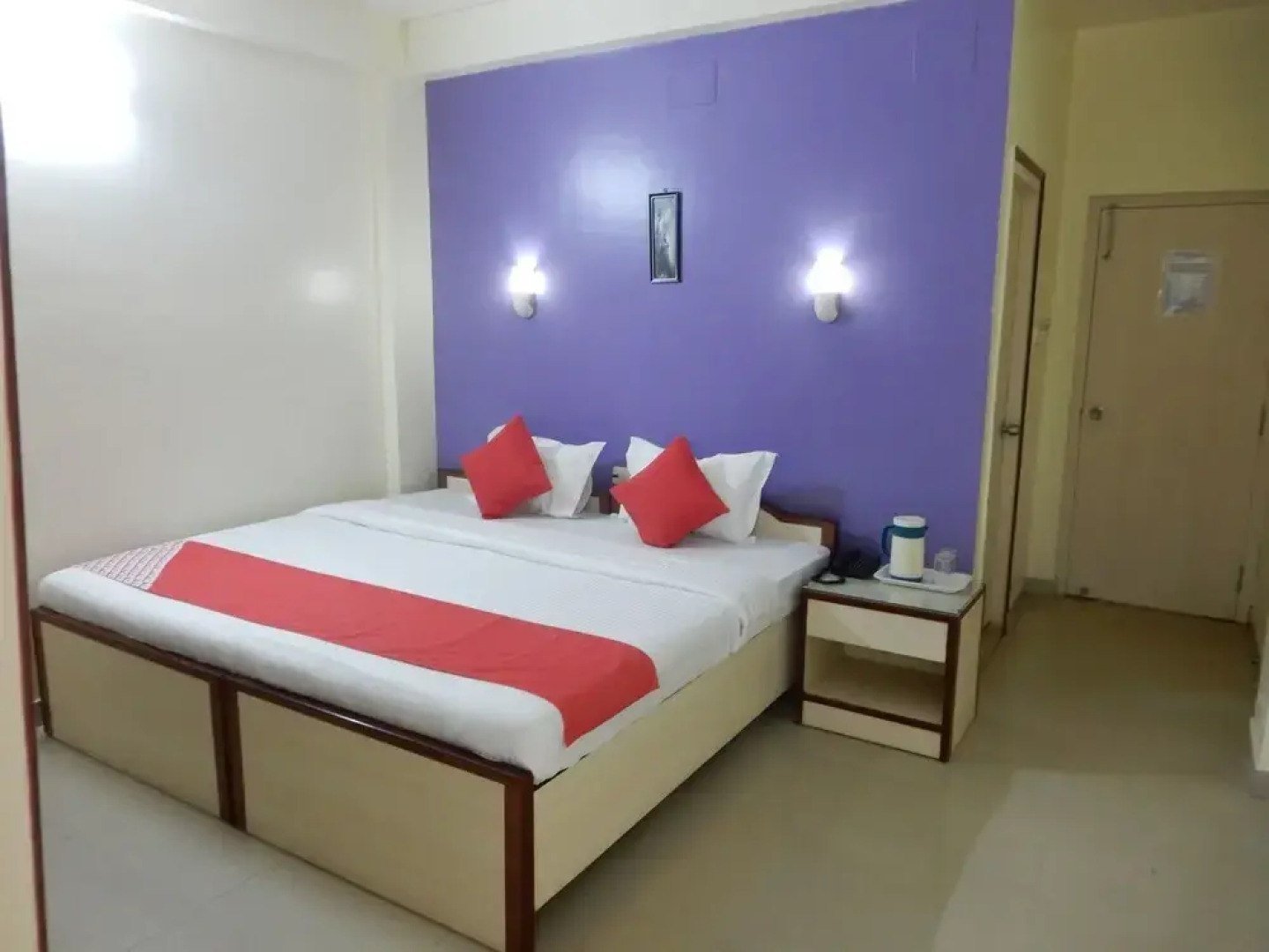 OYO 10565 Hotel Mira International