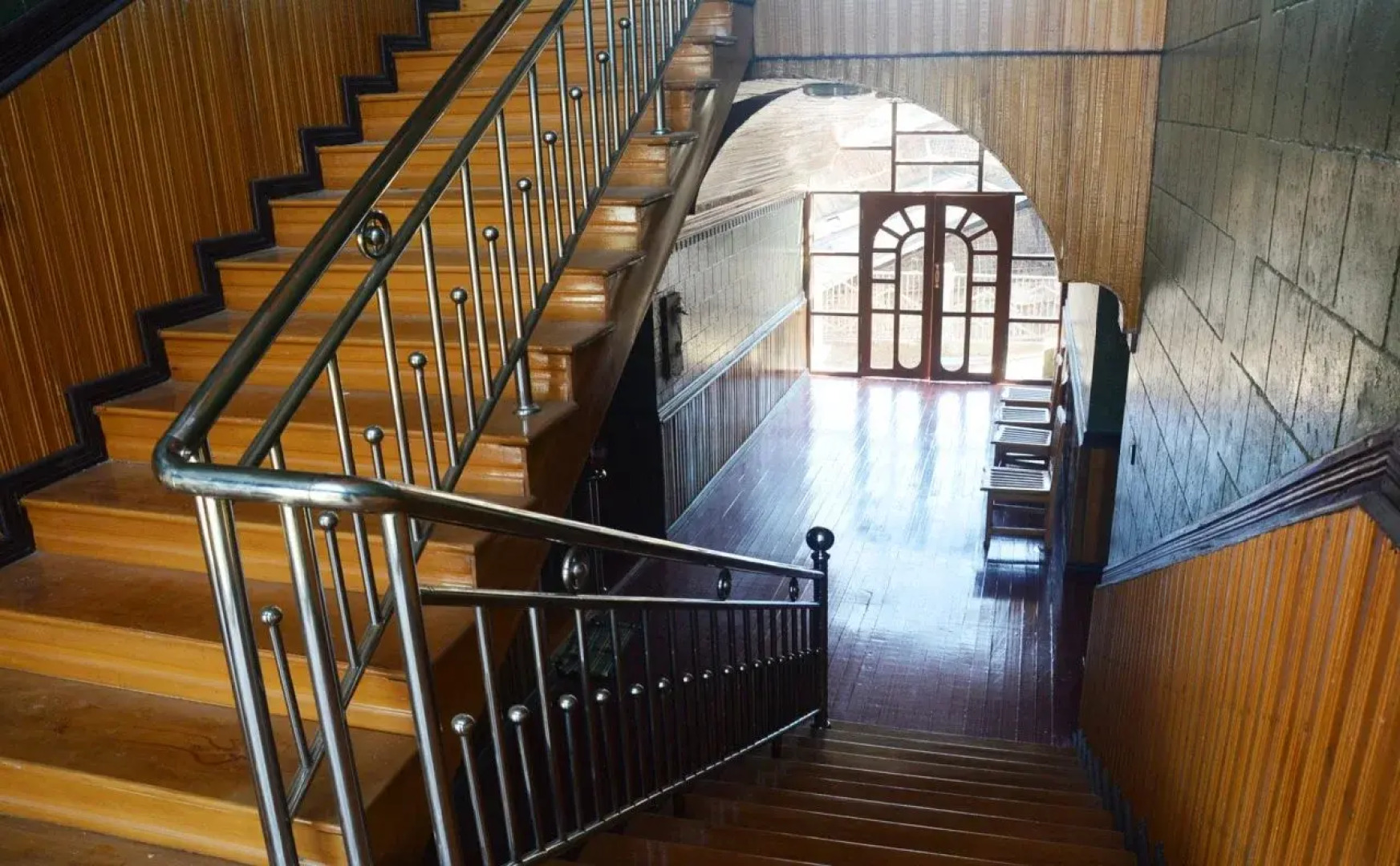 Golden Mrauk U Guest House