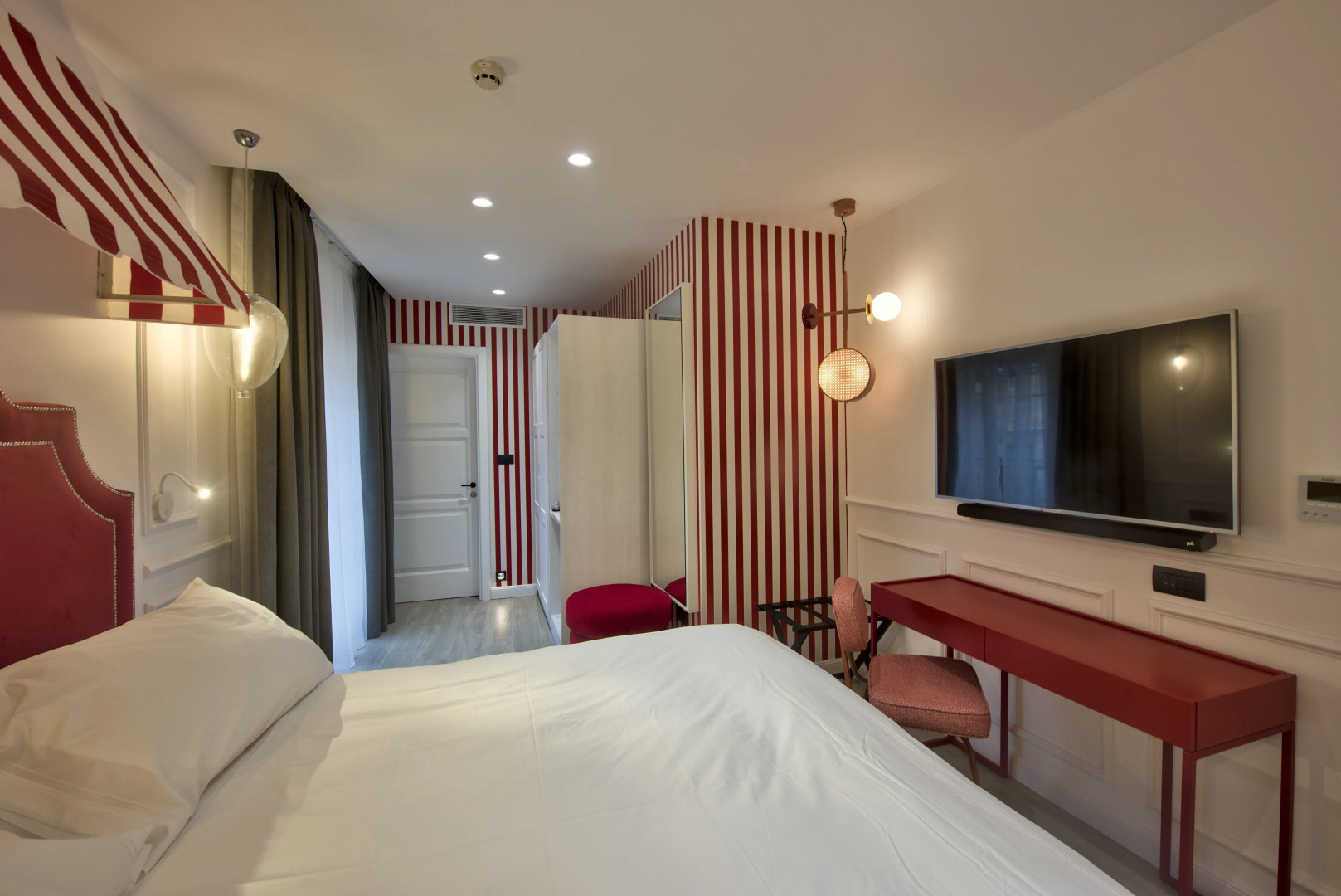 HOLM Boutique &Spa - IK Collection