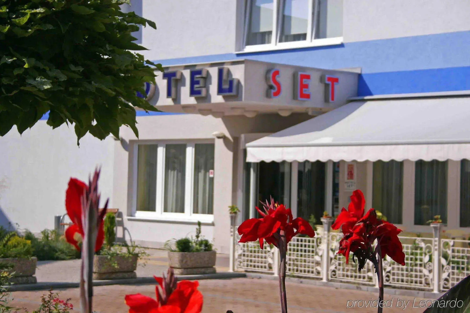 Hotel SET