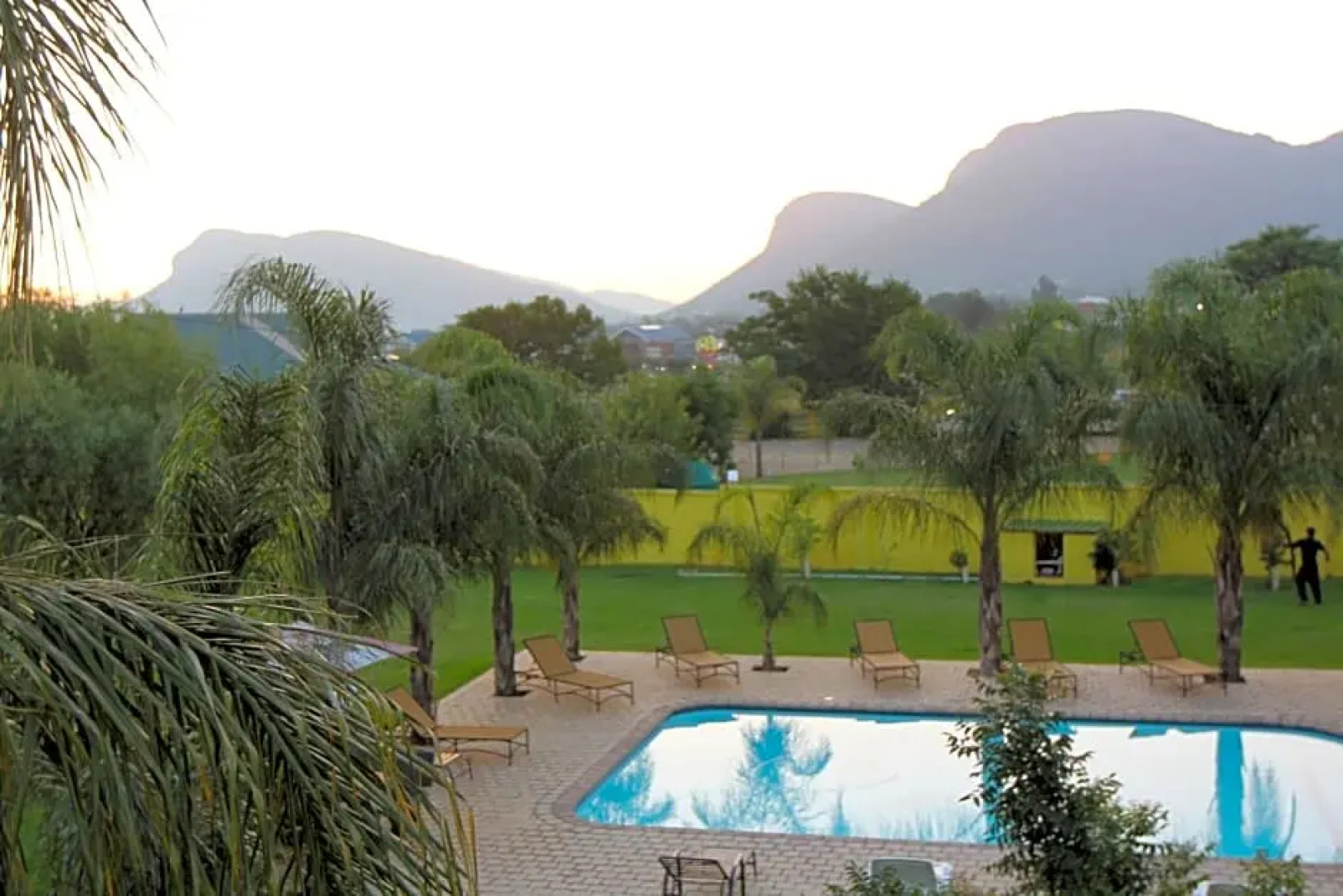 Casa Bianca Guest Lodge