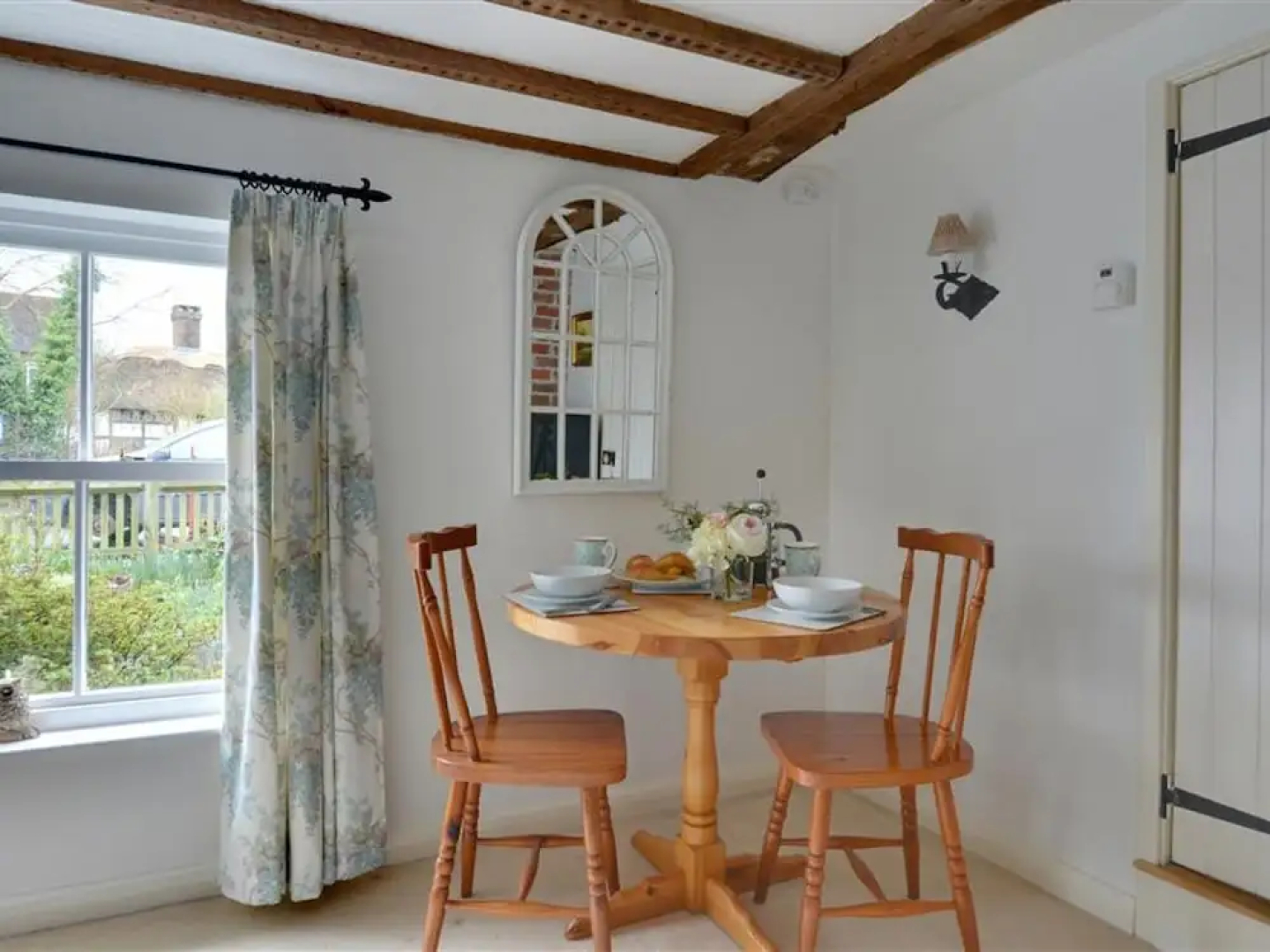 Pretty Holiday Home in Sedlescombe Kent With Garden