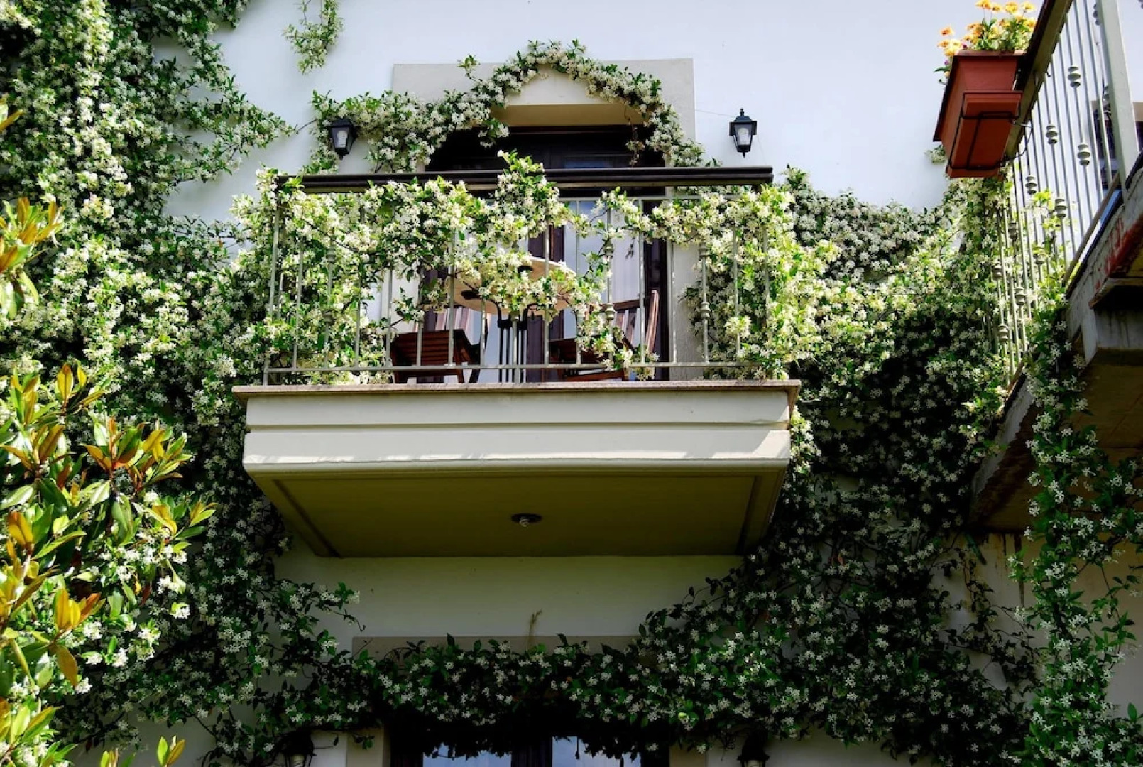 Jennifer Home Hotel - Guest House