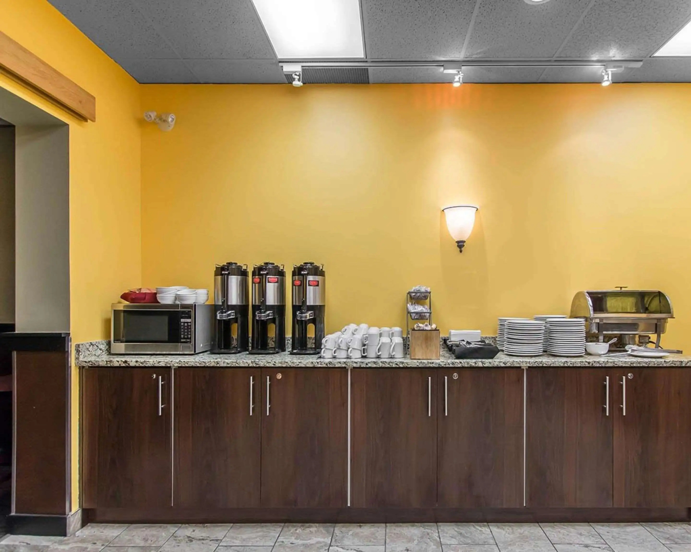 Quality Inn & Suites Bay Front