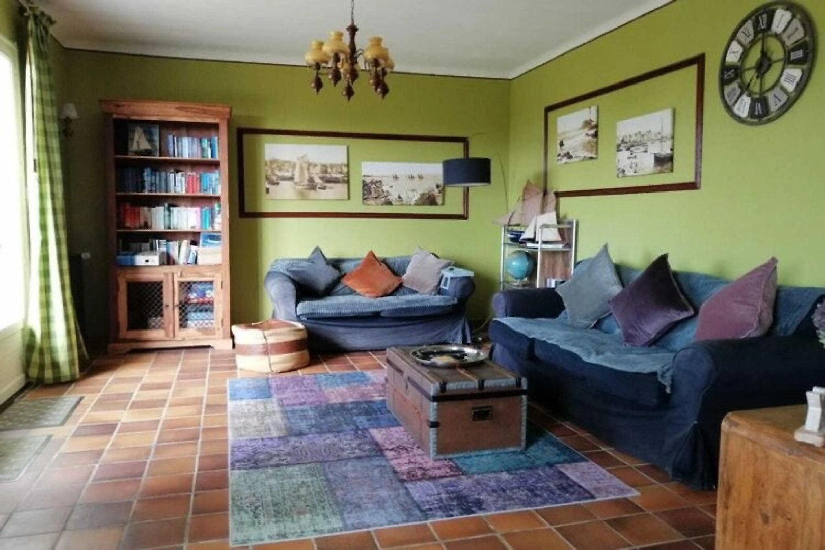 Holiday Home in Plozevet Near Beaches