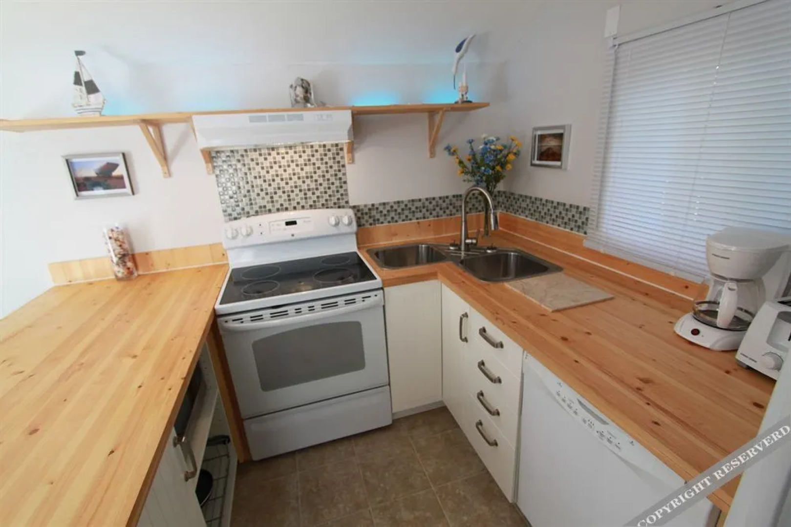 Plovers Cove Cottage