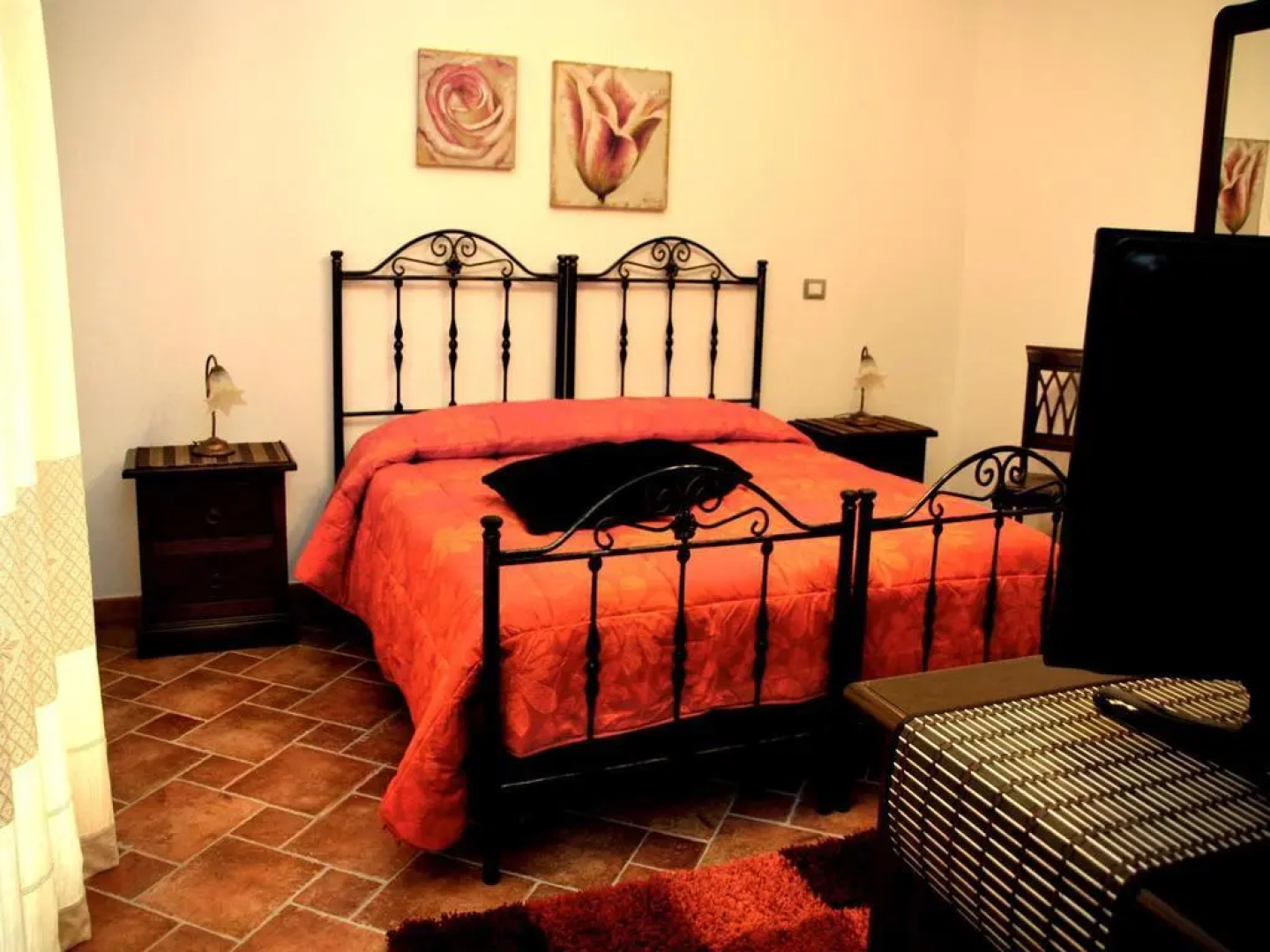 Jacaranda Apartments