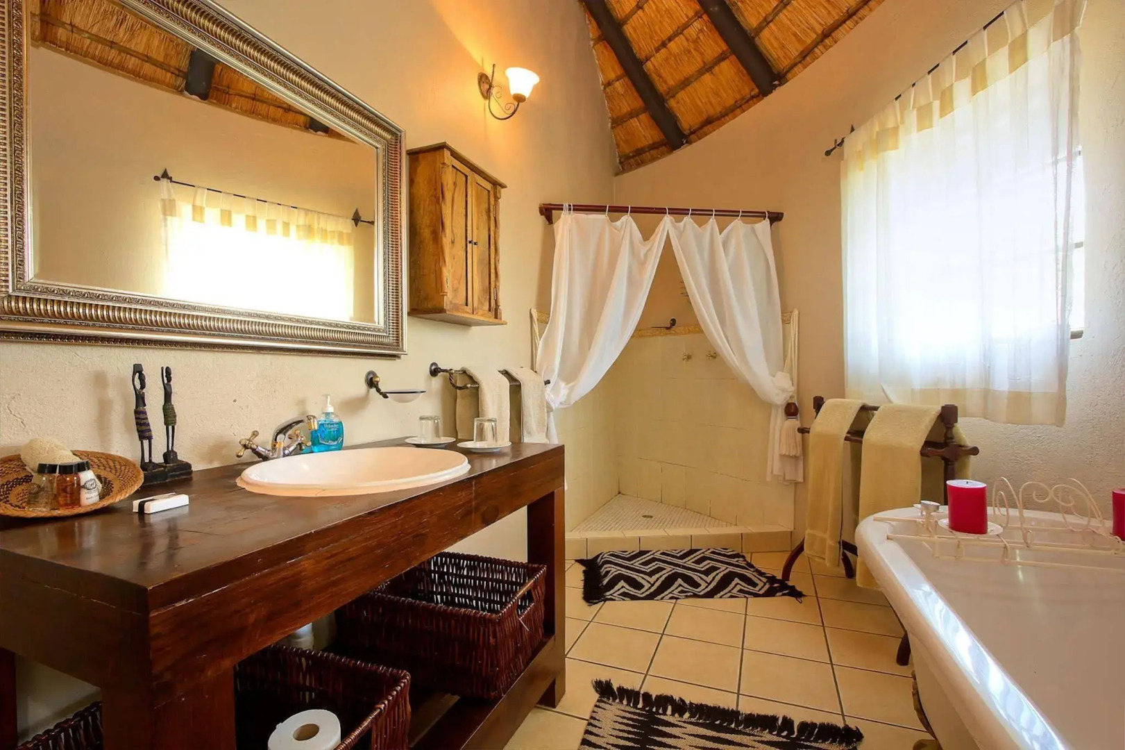 Mvuradona Safari Lodge