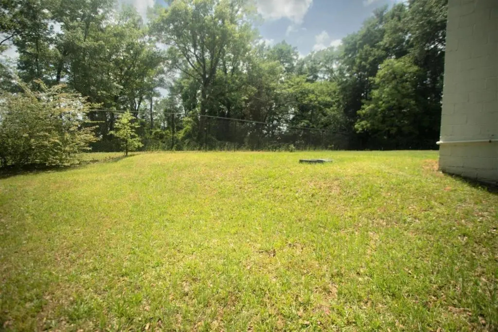 HISTORIC HILL APT2 (Downstairs)