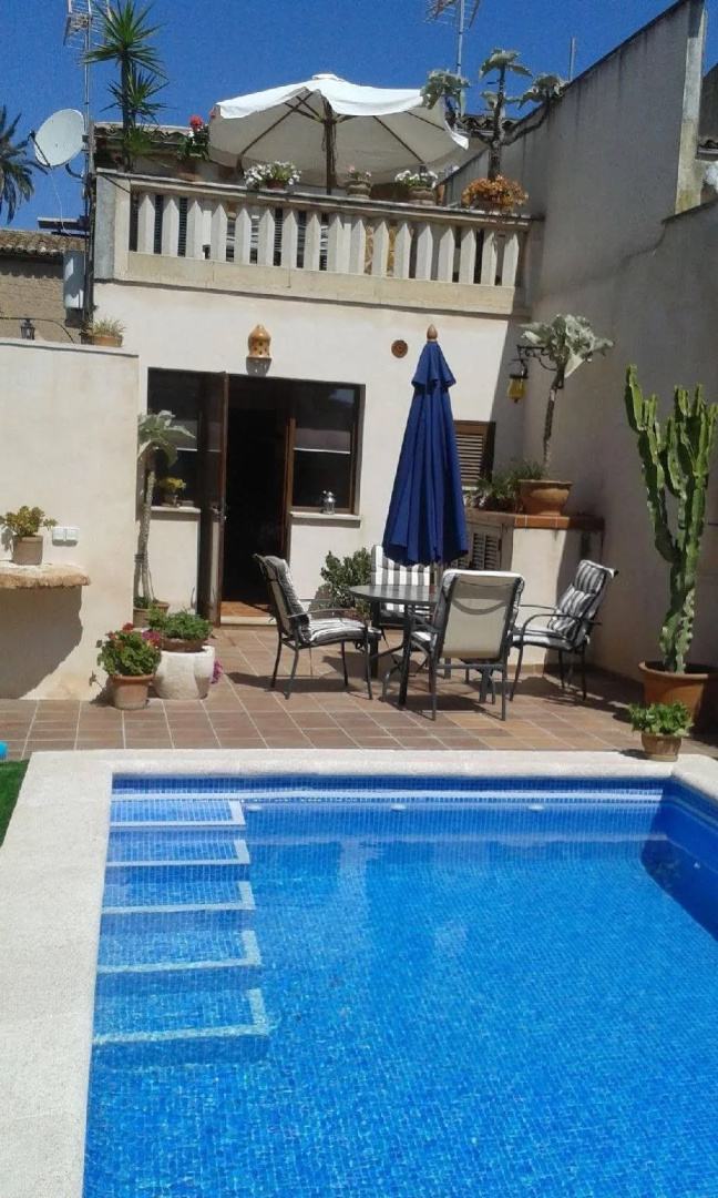 Casa Dorfhaus Porreras