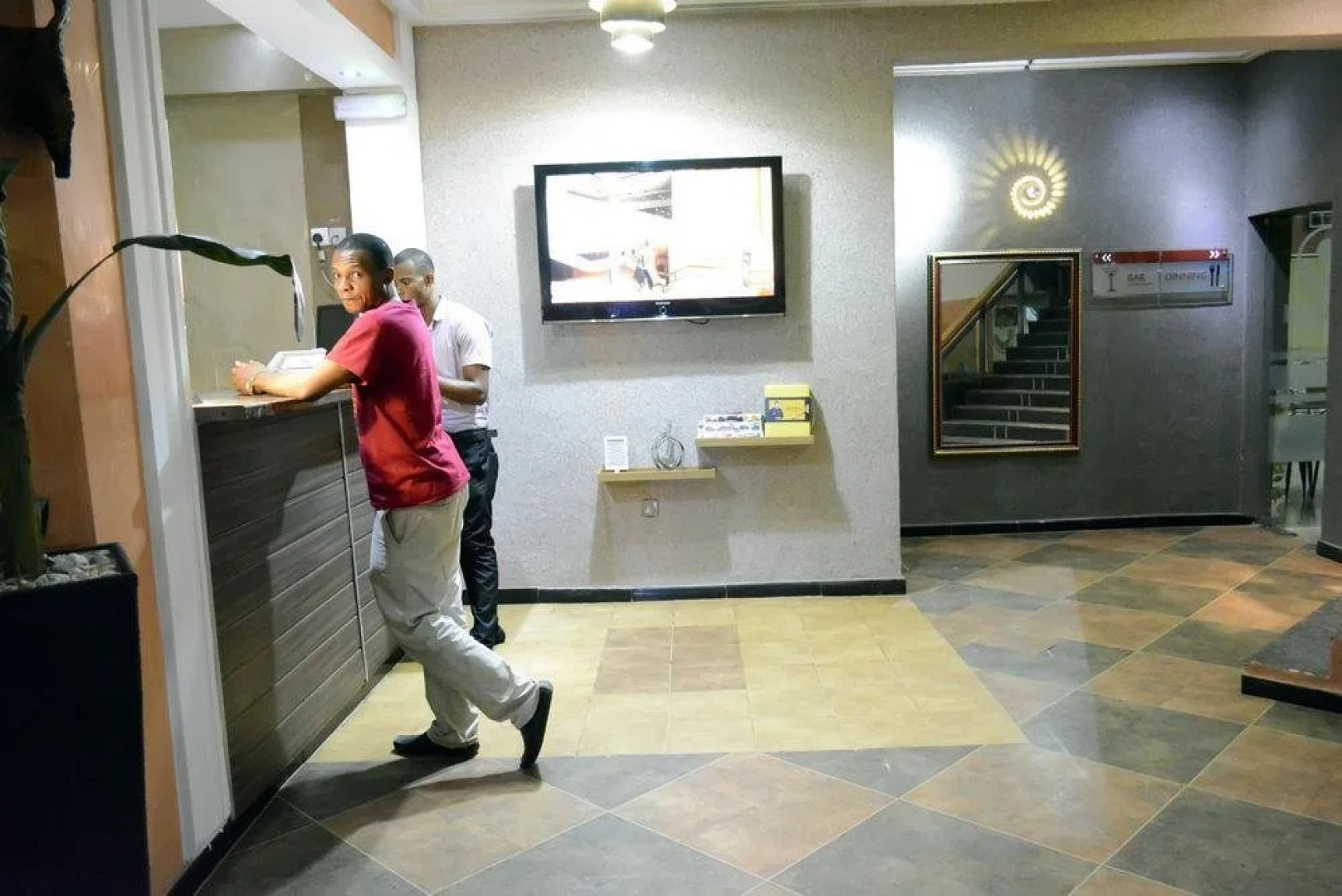 Golphins Suites and Hotels