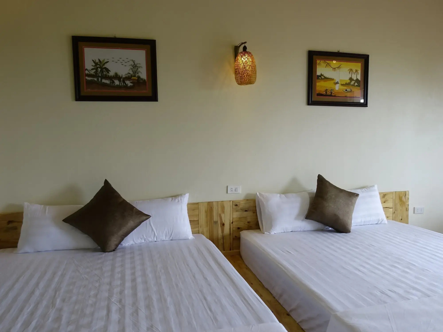 Ninh Binh Mountain Side Homestay & Cafe