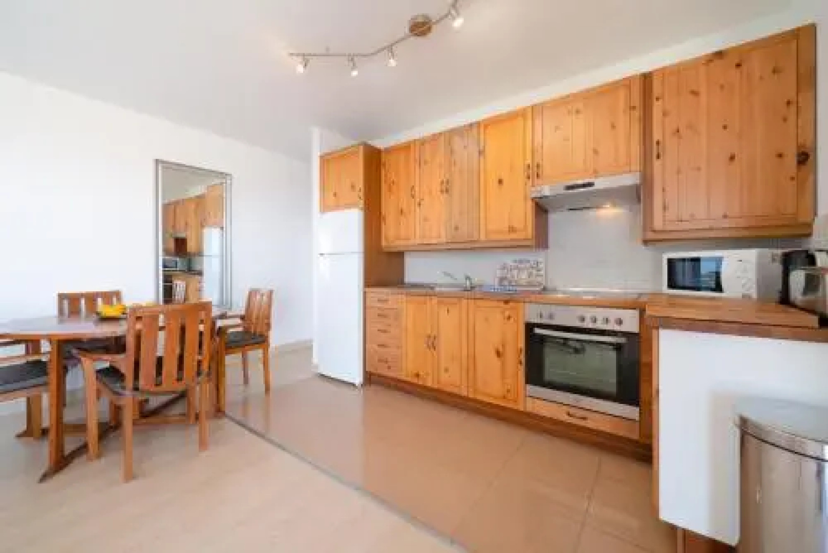 Tias Bungalow Abubilla