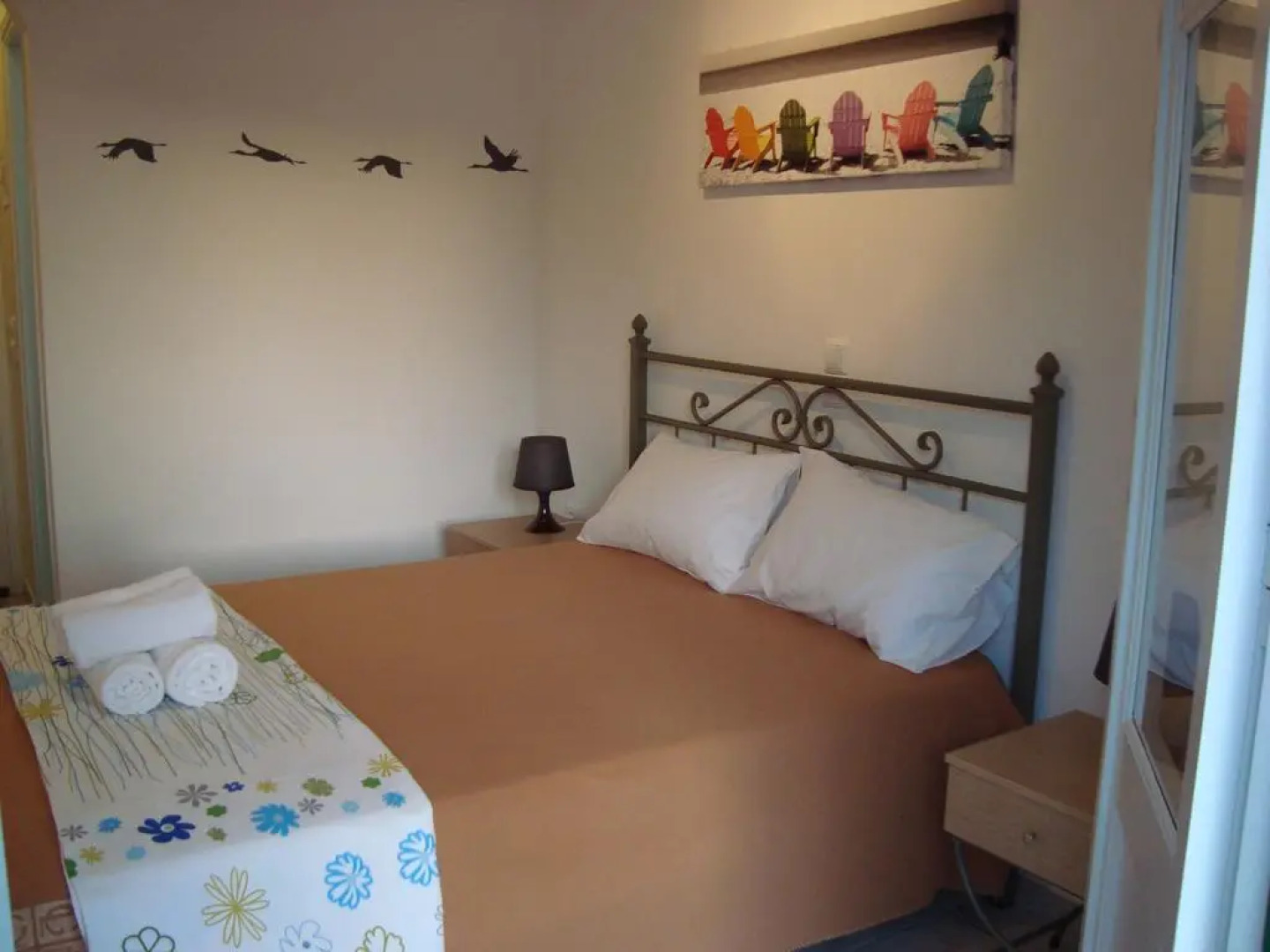 Morpheas Pension Rooms & Apartments