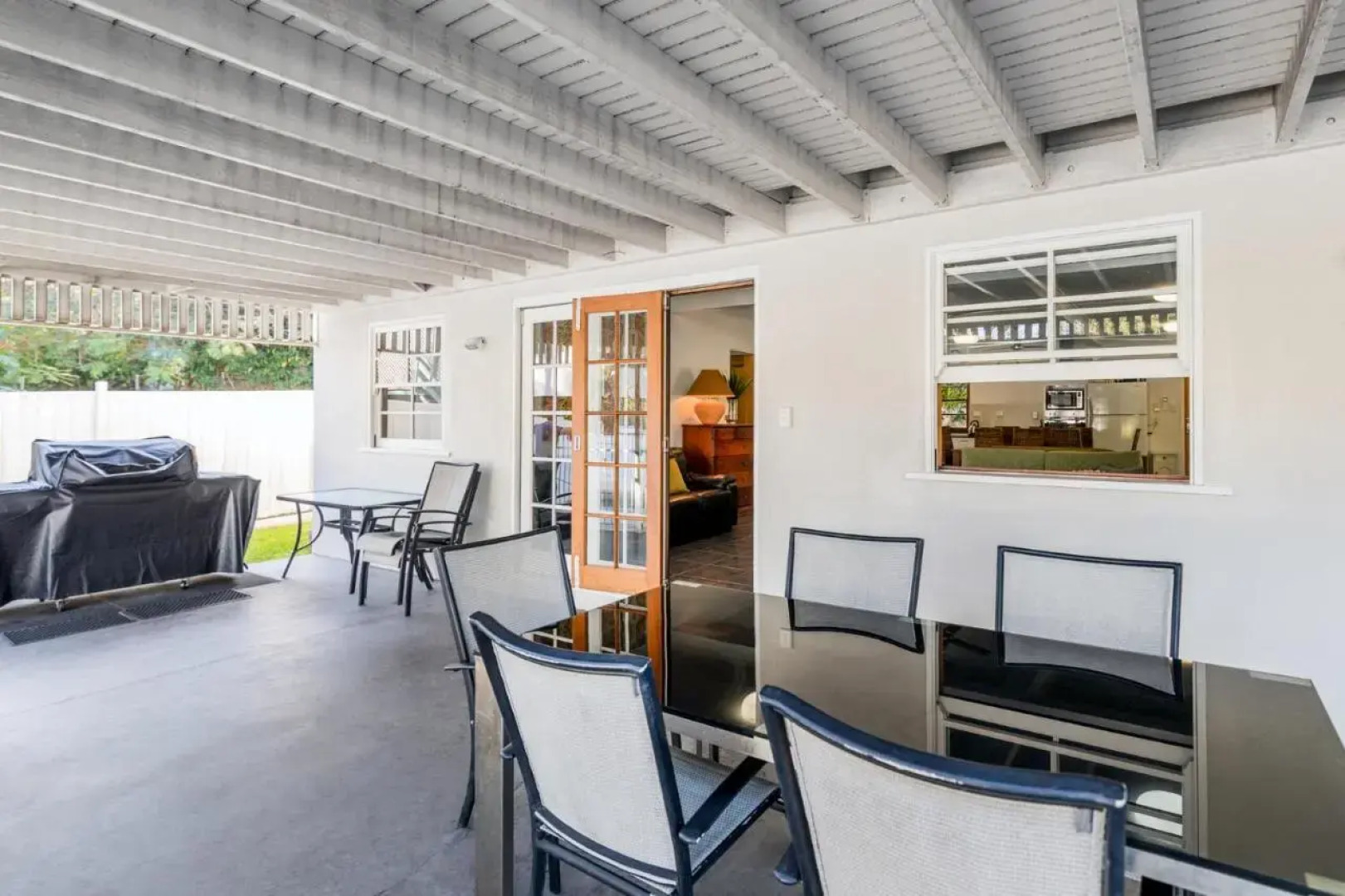 Island Adventure Holiday House