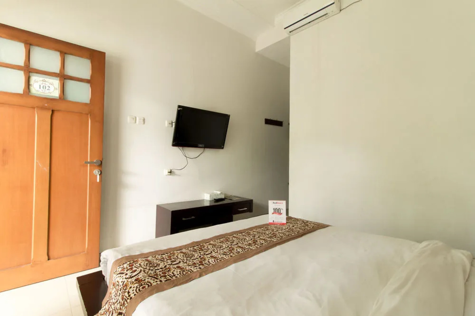 RedDoorz @ Burangrang