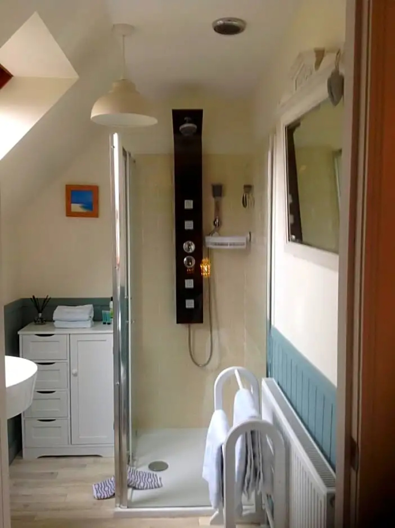 Oakwood Bed  Breakfast
