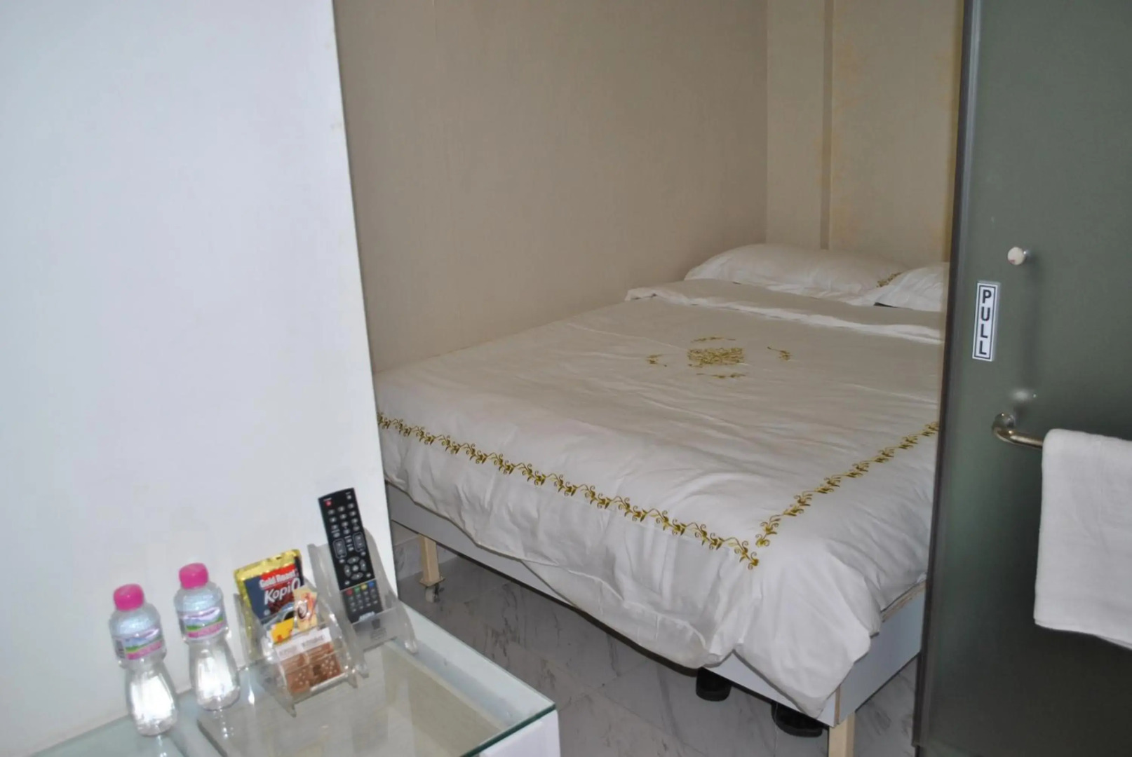 Jayleen Clarke Quay Hotel
