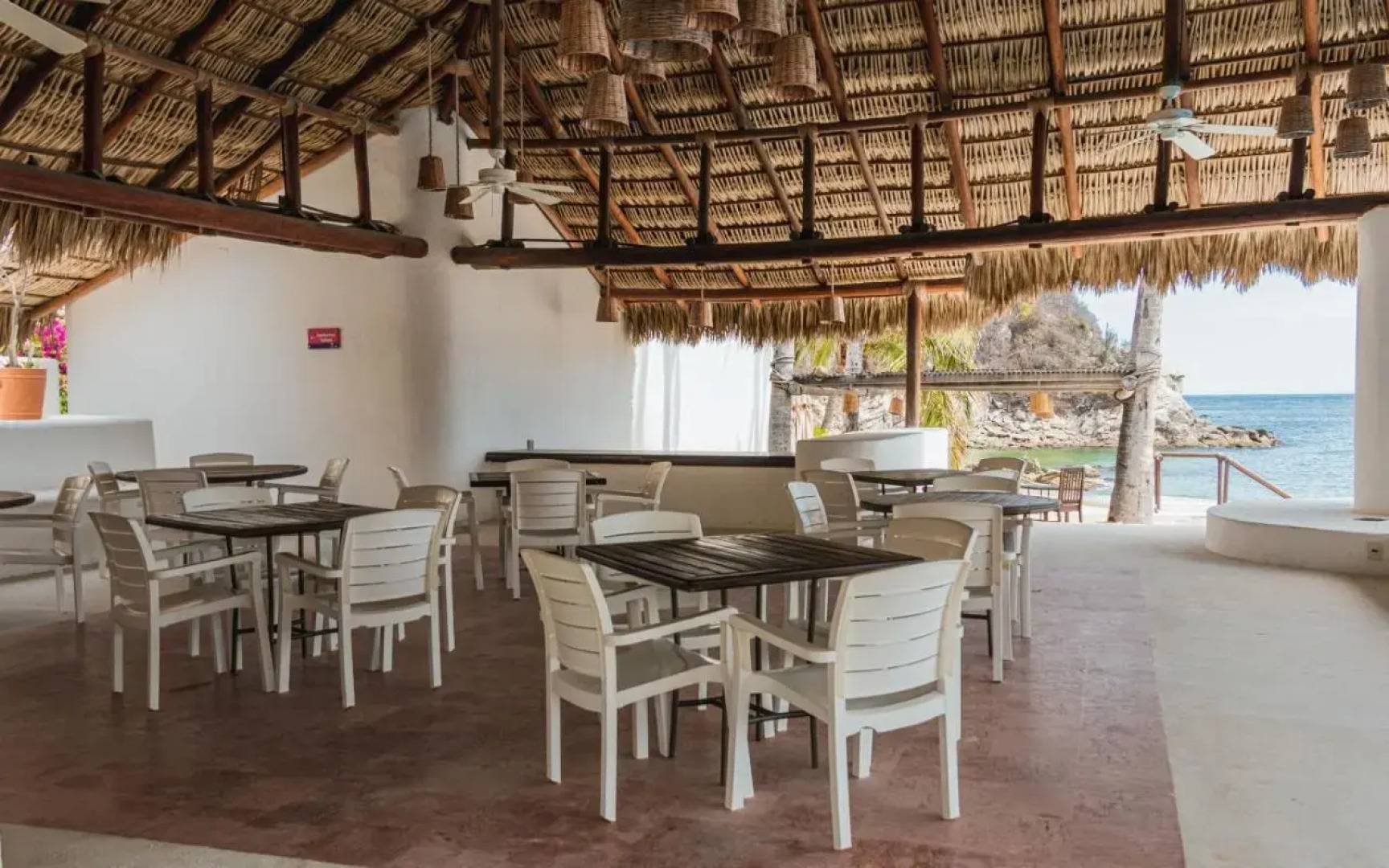 Camino Real Zaashila Huatulco