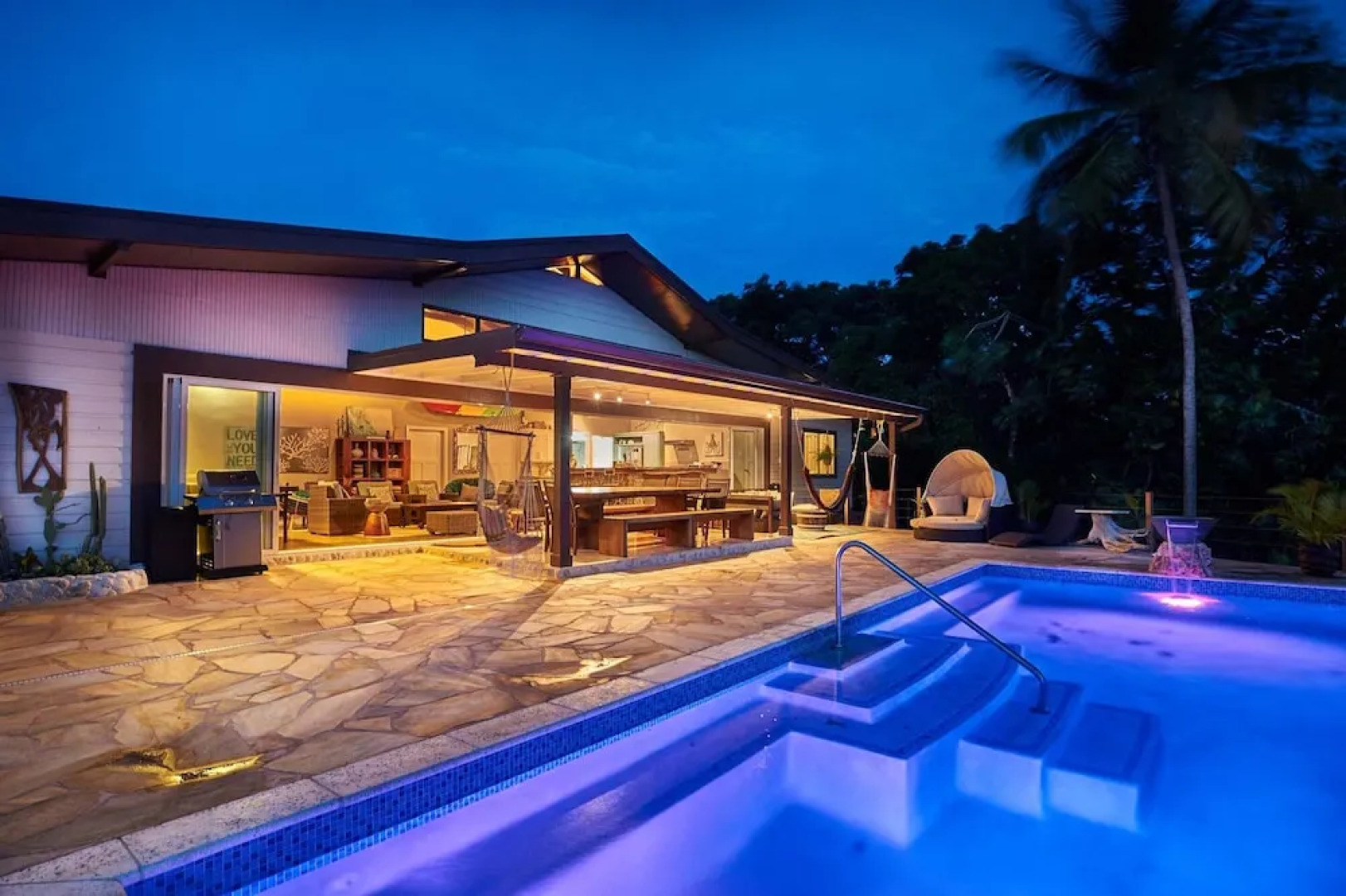 Eagle's Base Villa & Cottage