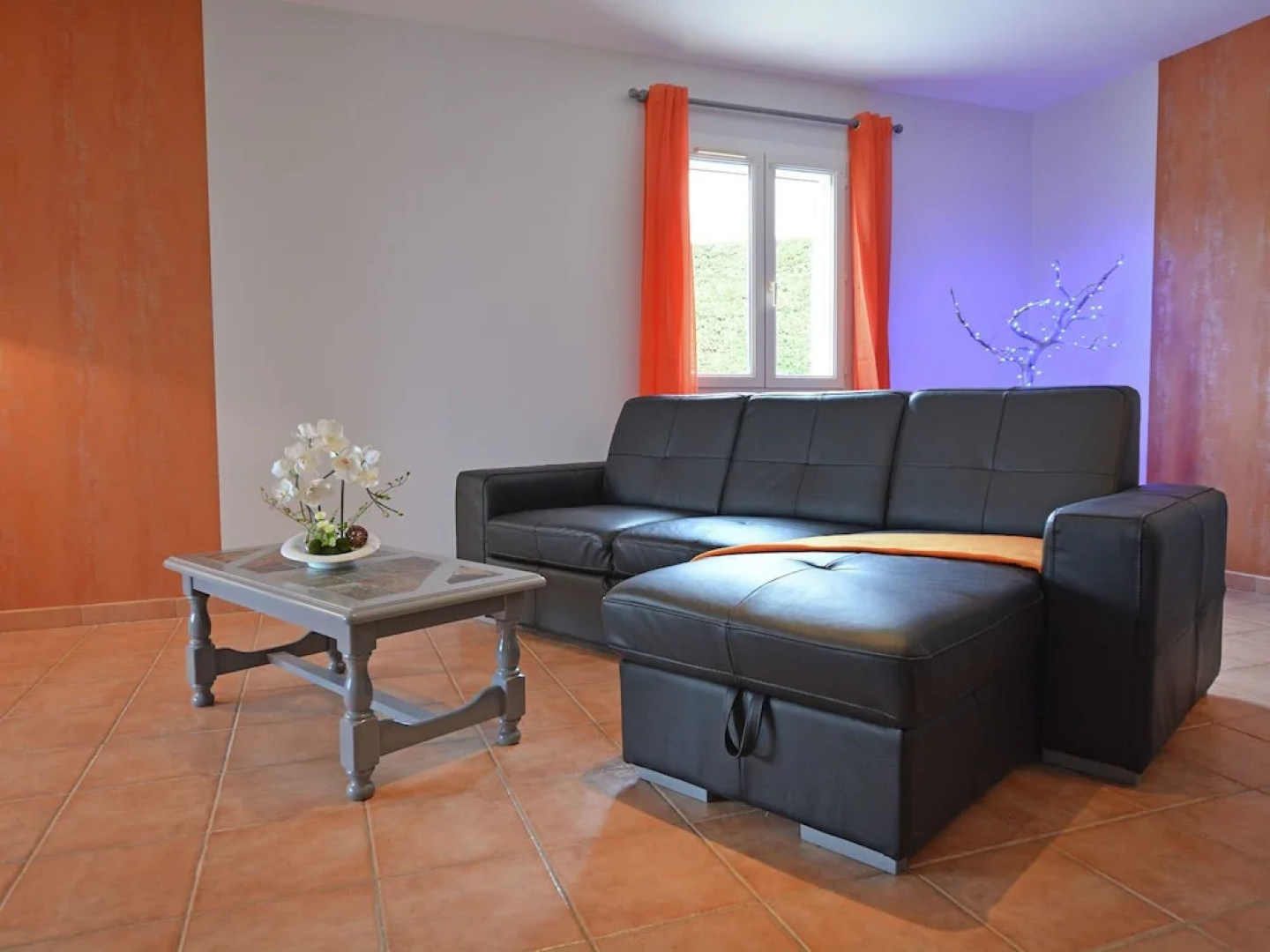 Cozy Villa in Saint-Victor-de-Malcap with Swimming Pool