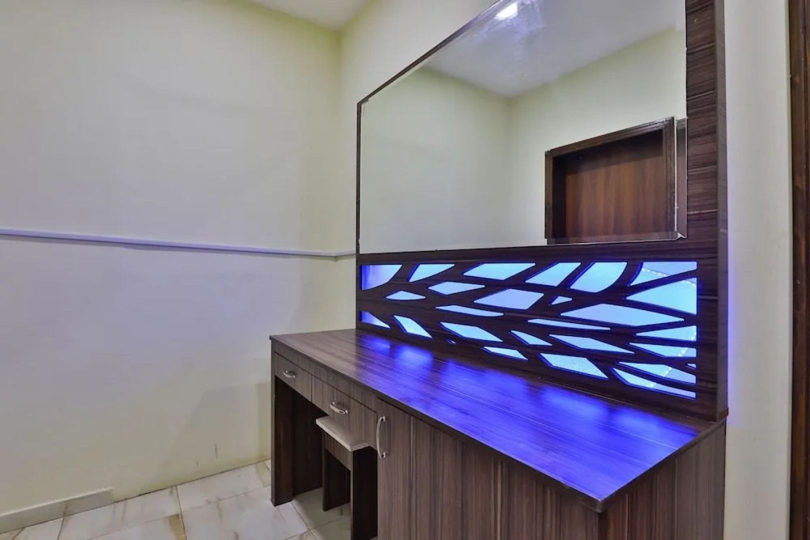 Oyo 406 Jazan Rose Hotel