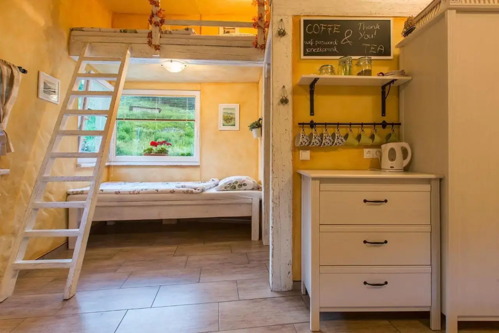 House Gabrijel (room by a stream)