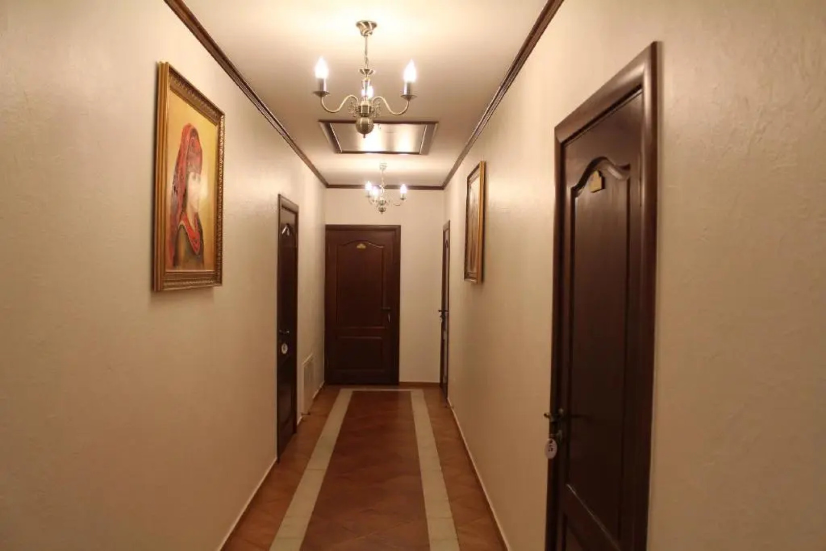 Gostyniy Dvir Synevir