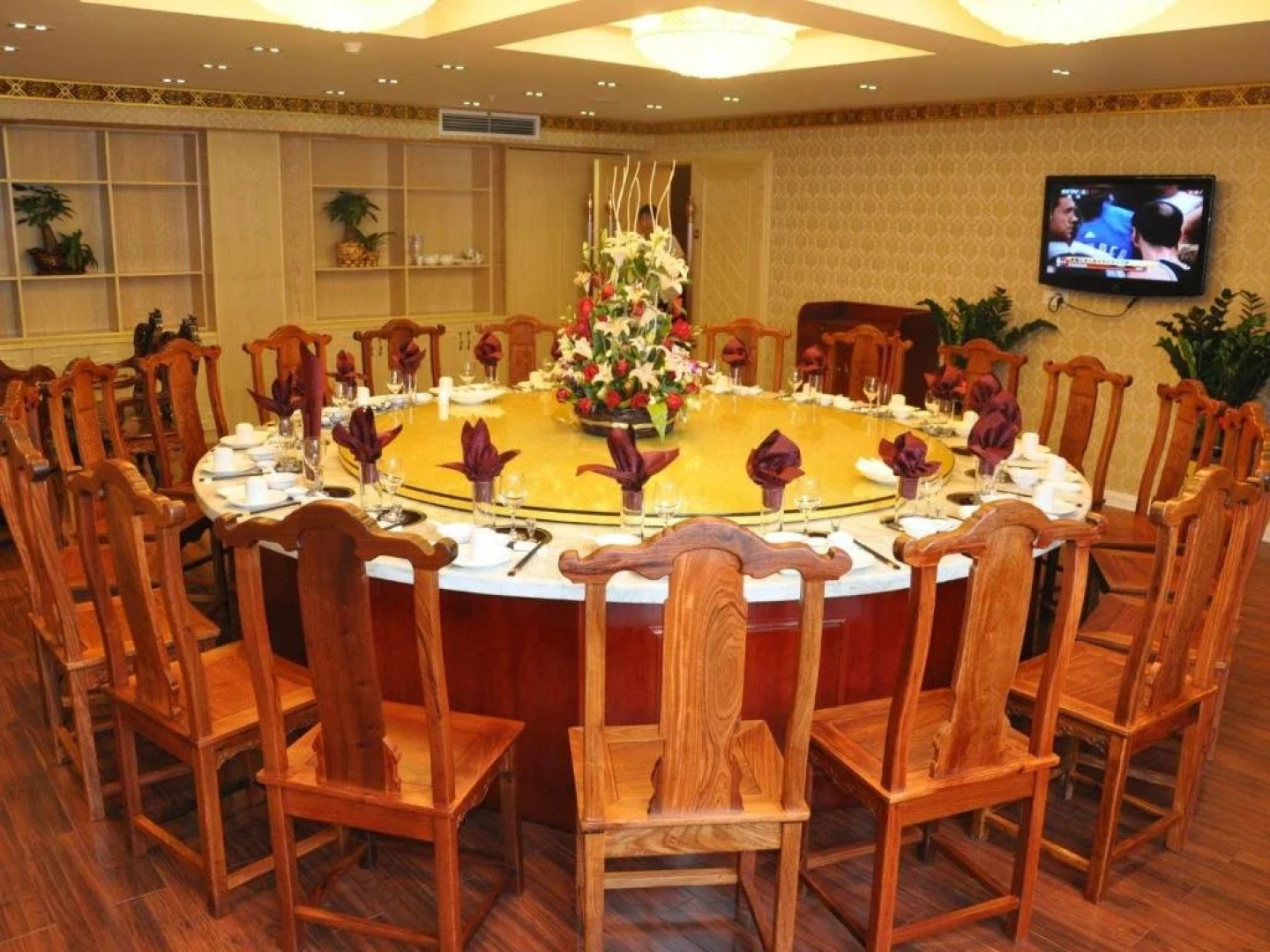 Dongxing Donghai Hotel