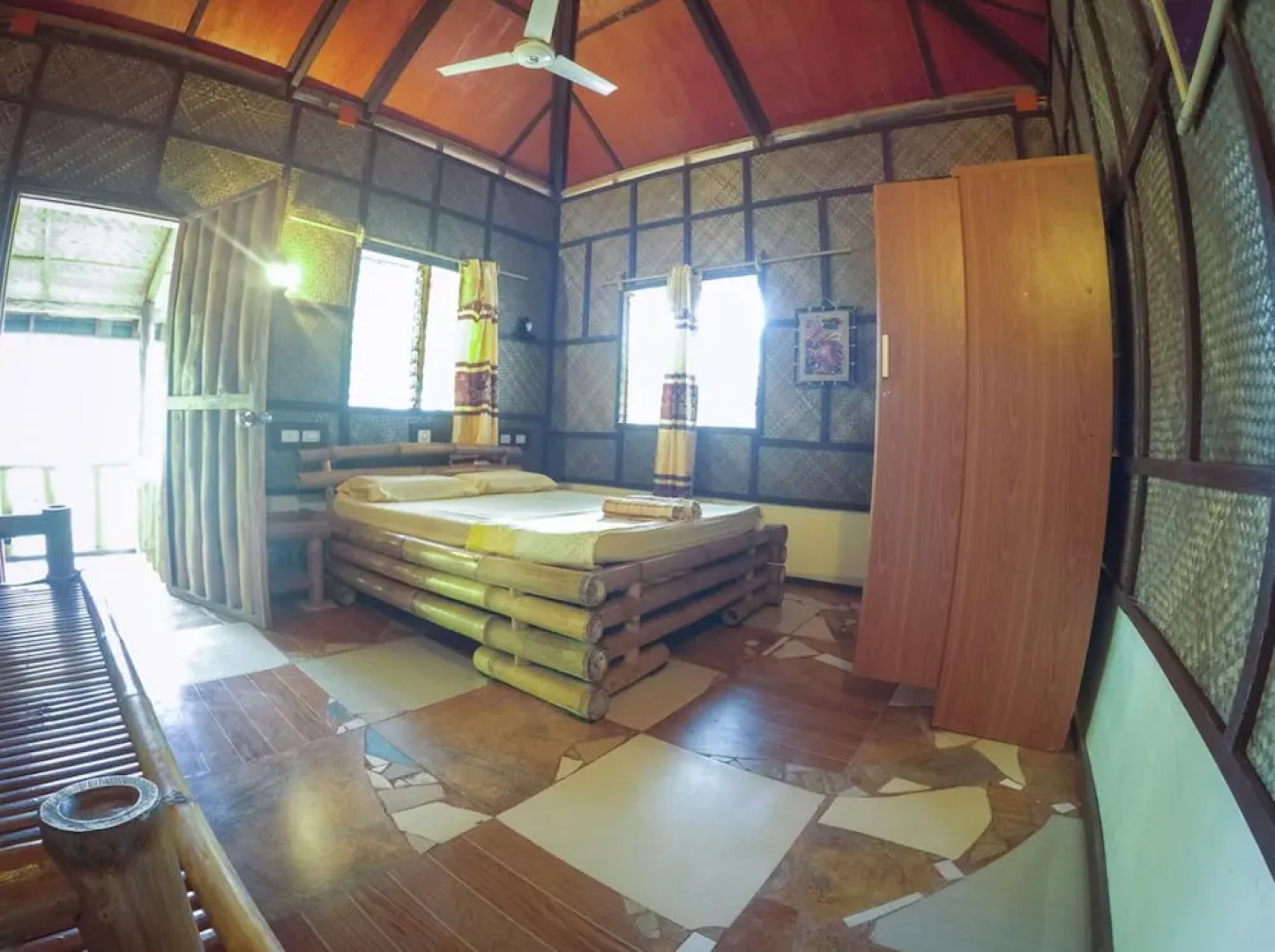 Chelle's Guest House and Backpackers - Hostel