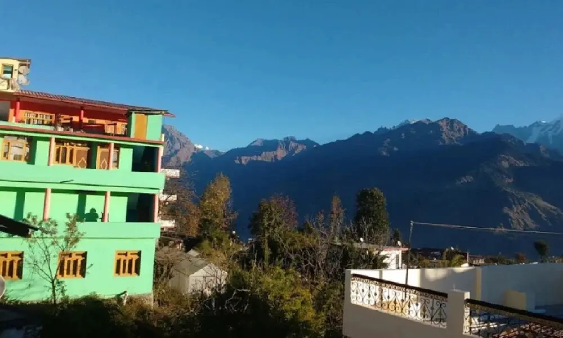 Pandey Lodge Munsiyari by Goroomgo