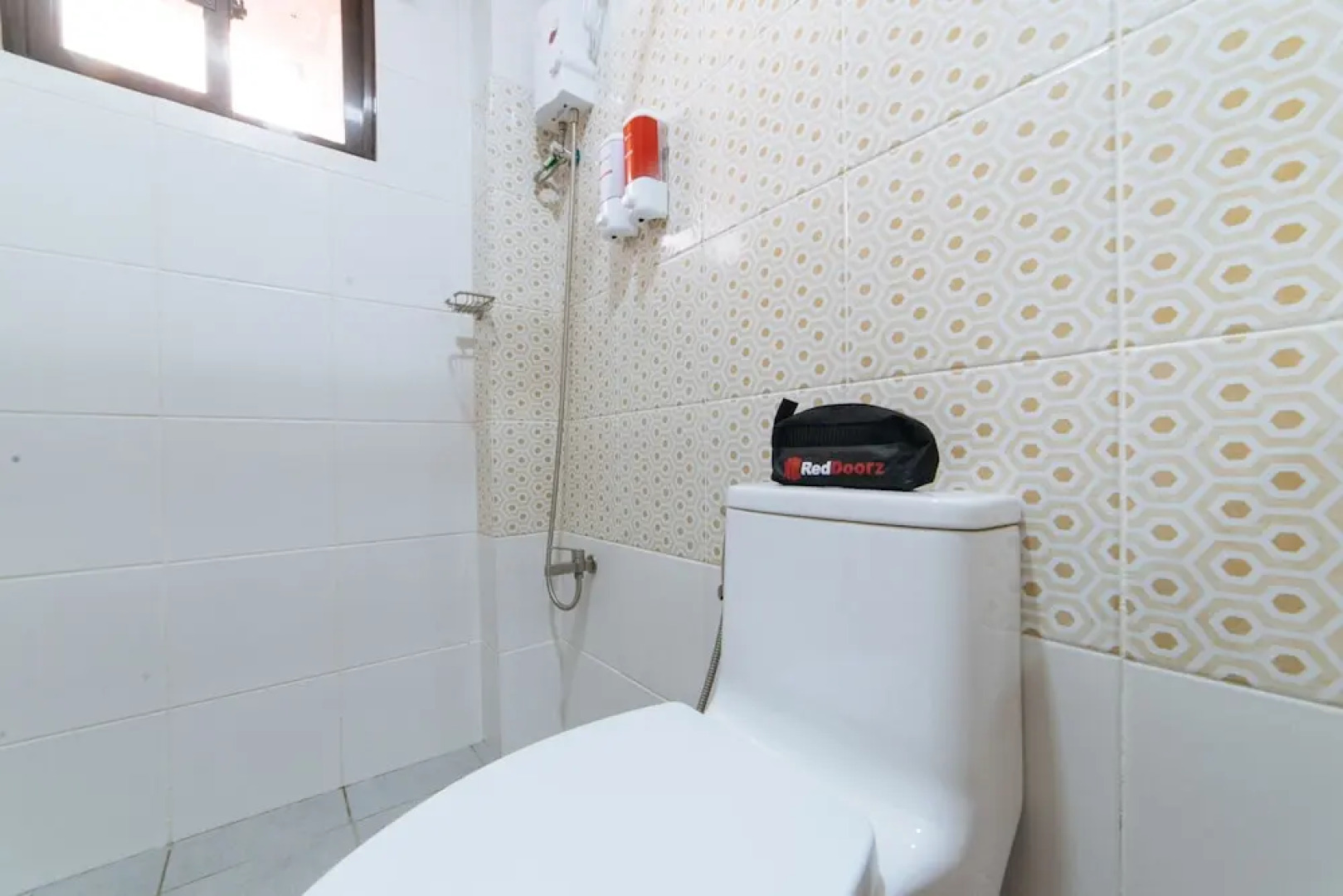 RedDoorz Plus @ JNV Dream Hotel Subic Zambales