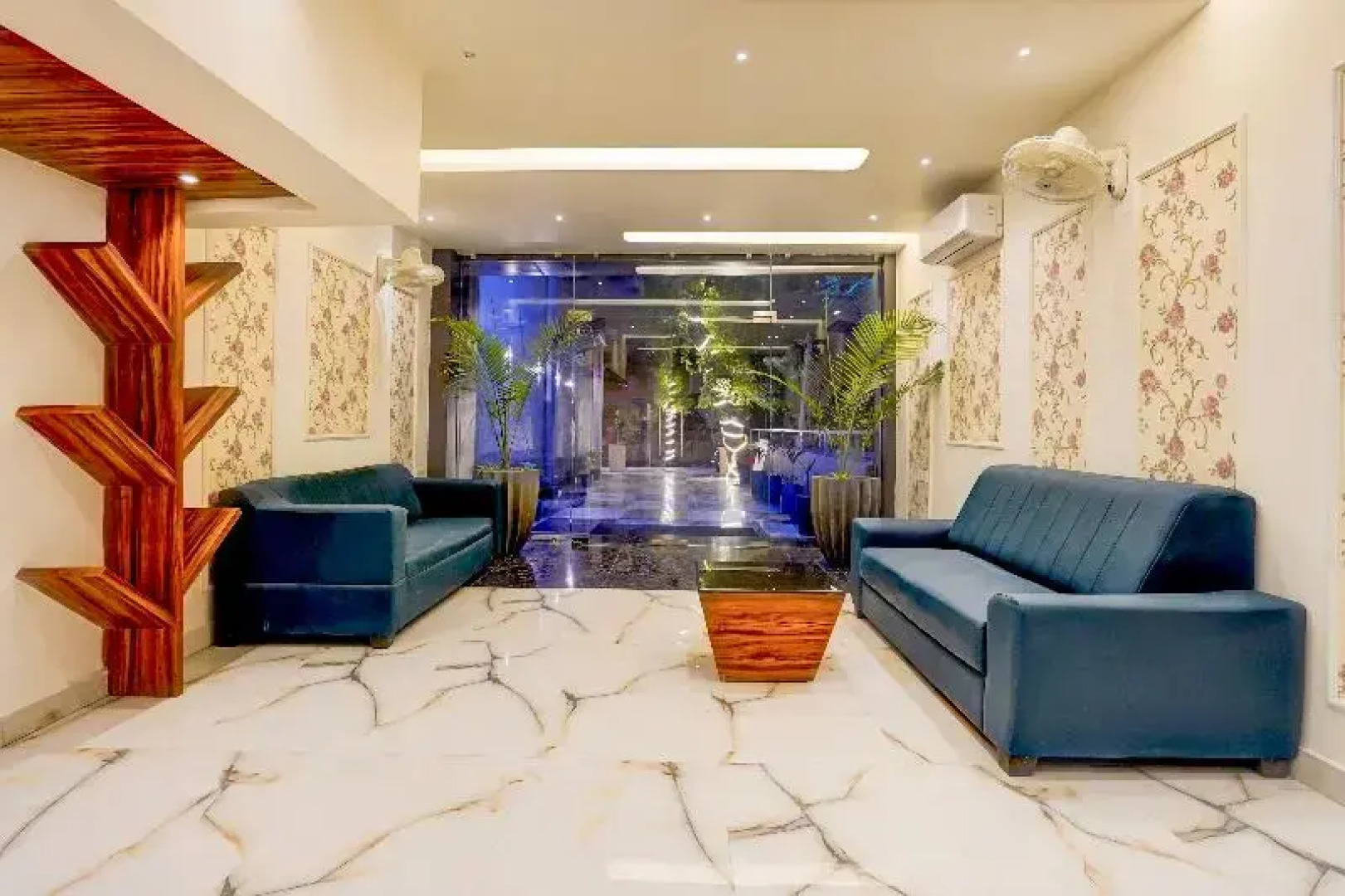 Townhouse 1363 Hotel Lindo Lugar