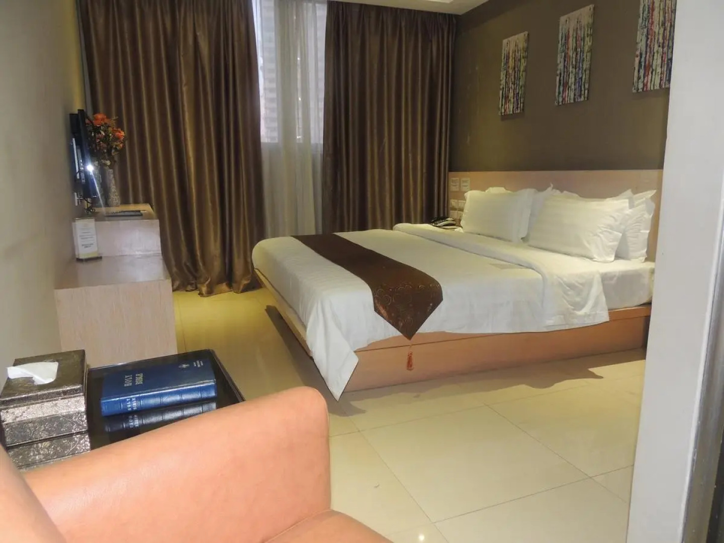 ZEN Premium Dela Chambre Hotel Manila