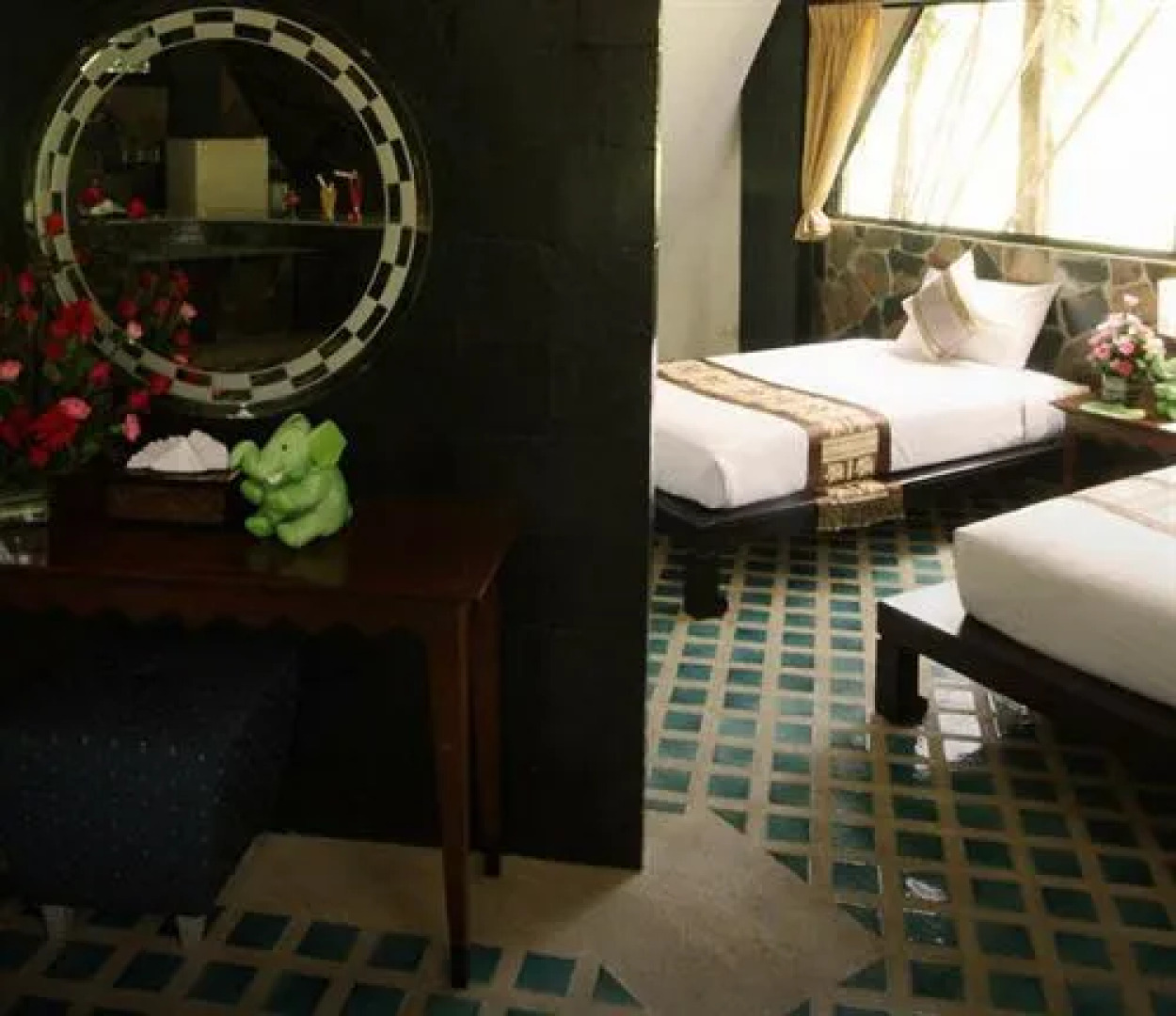 Iyara Lake Hotel & Resort