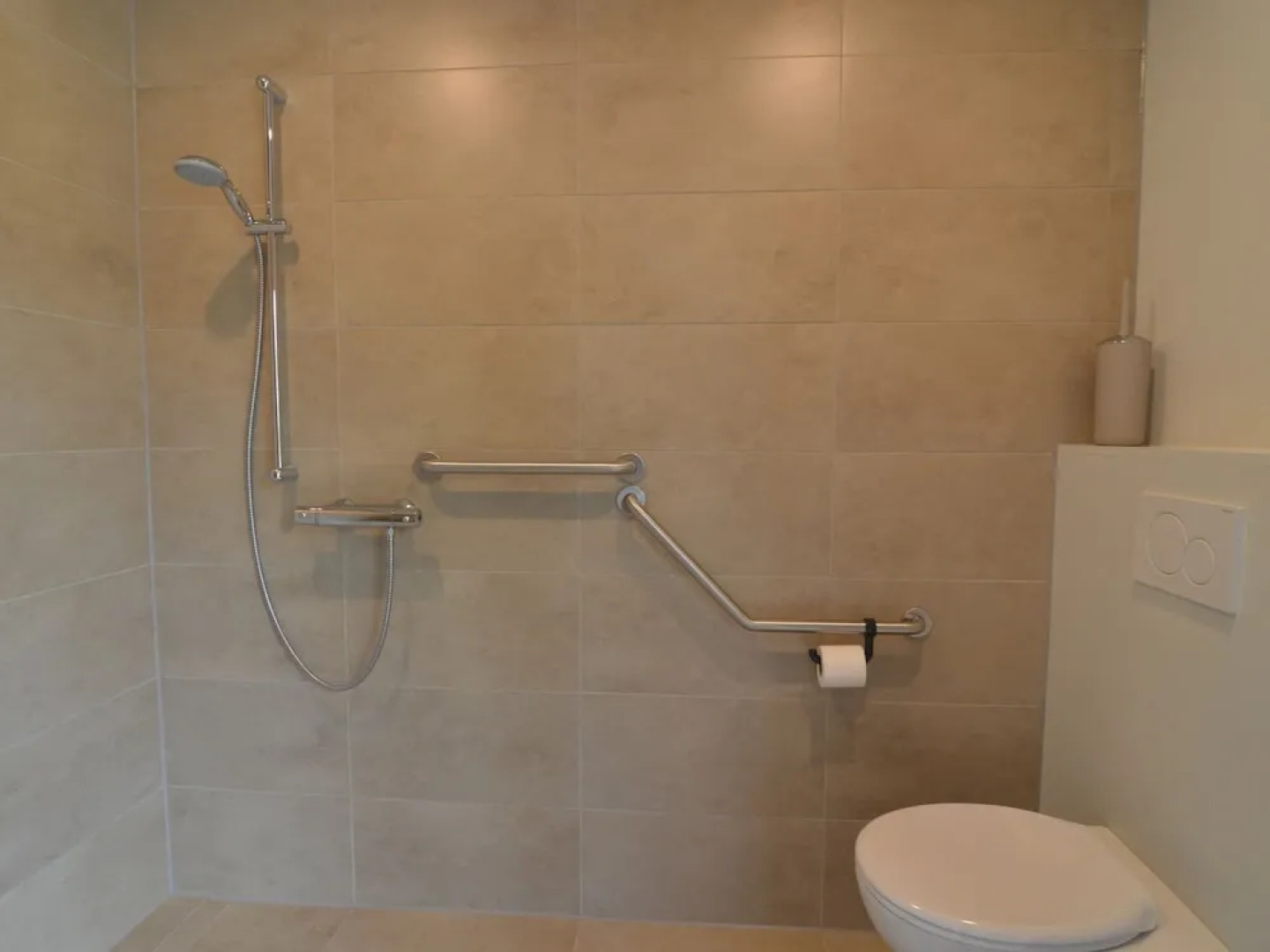 Wonderful Country House With Huge Garden