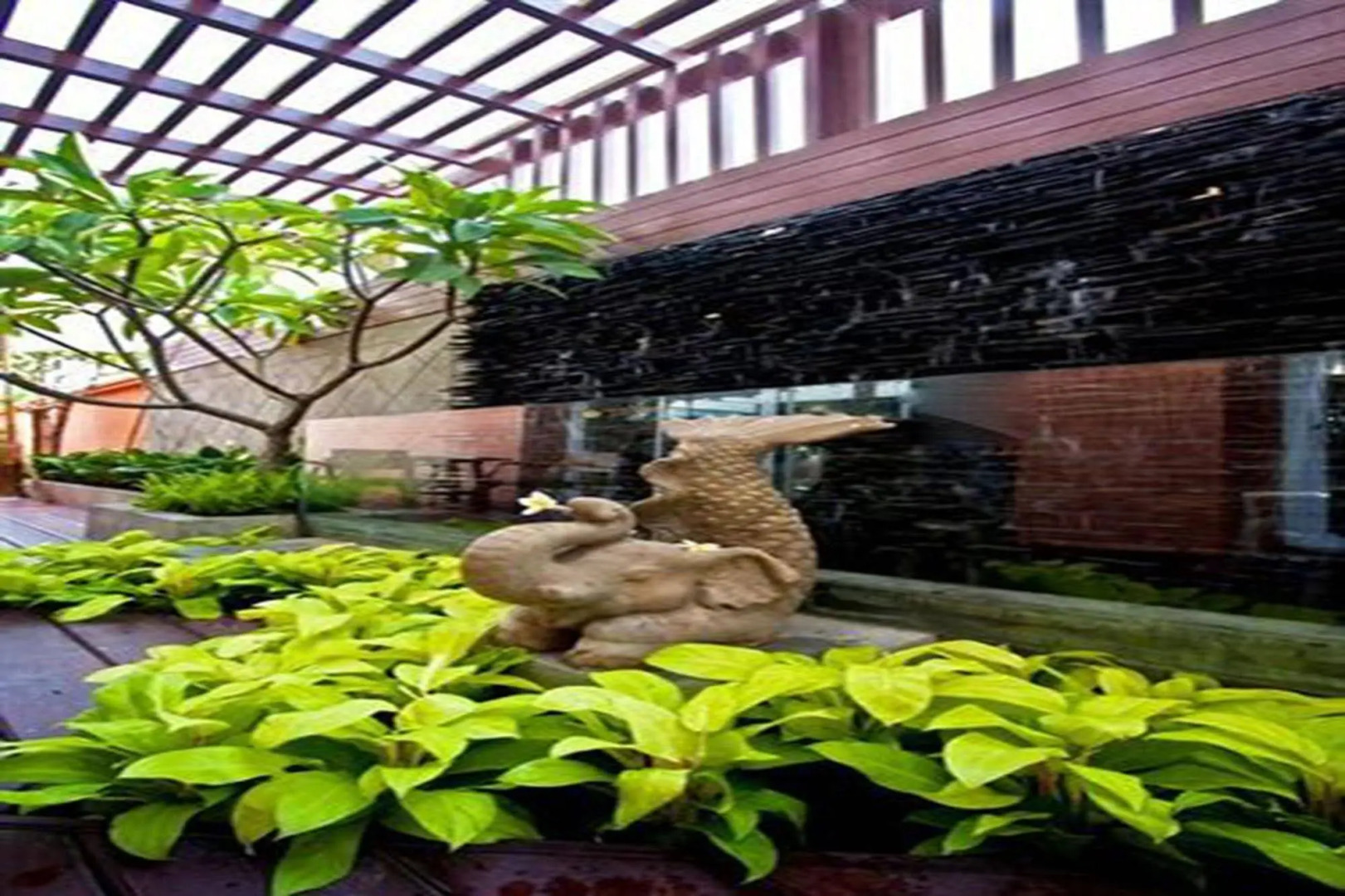 Plai & Herbs Suvarnbhumi Airport 