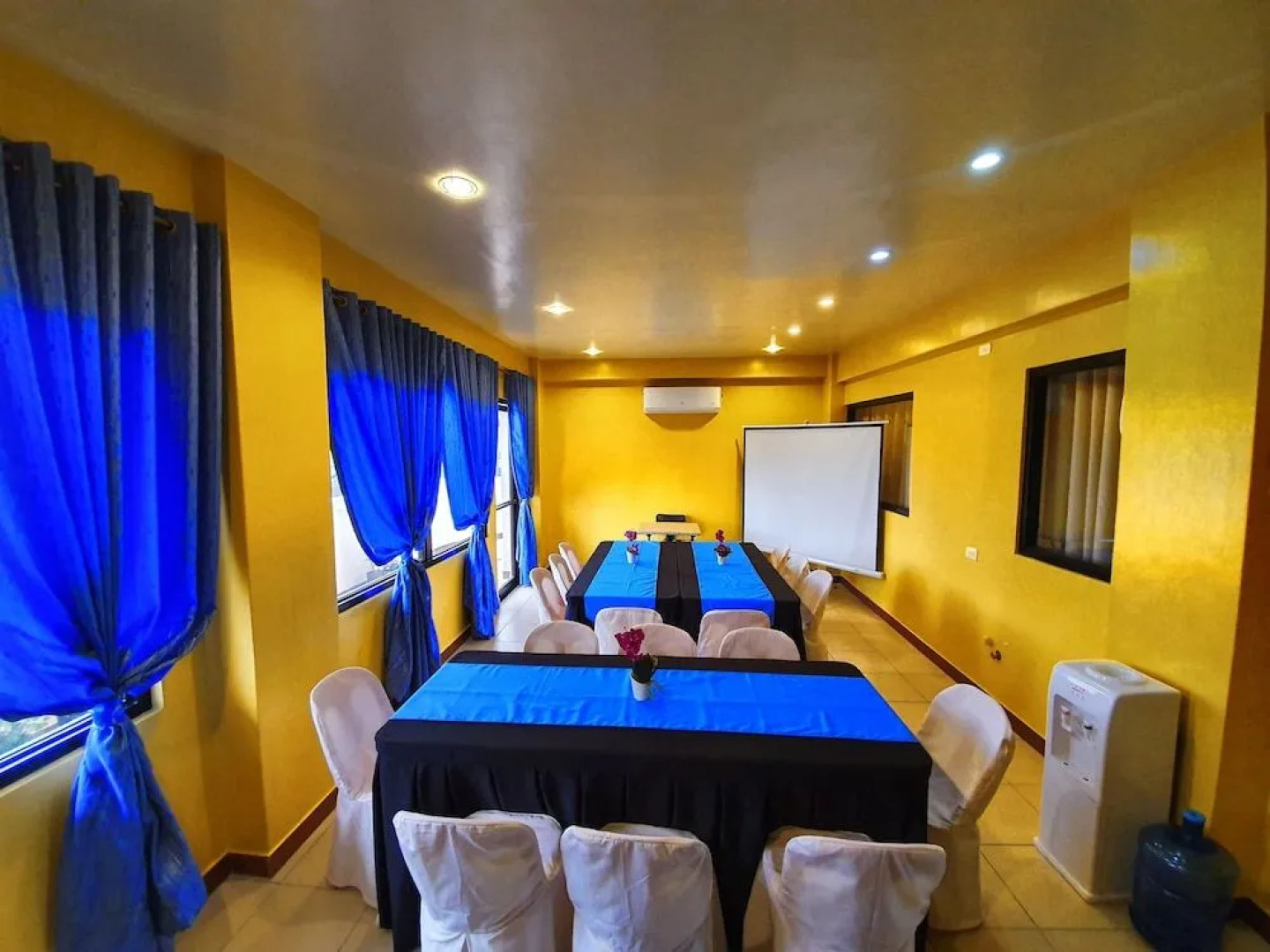 Domsowir Hotel and Restaurant