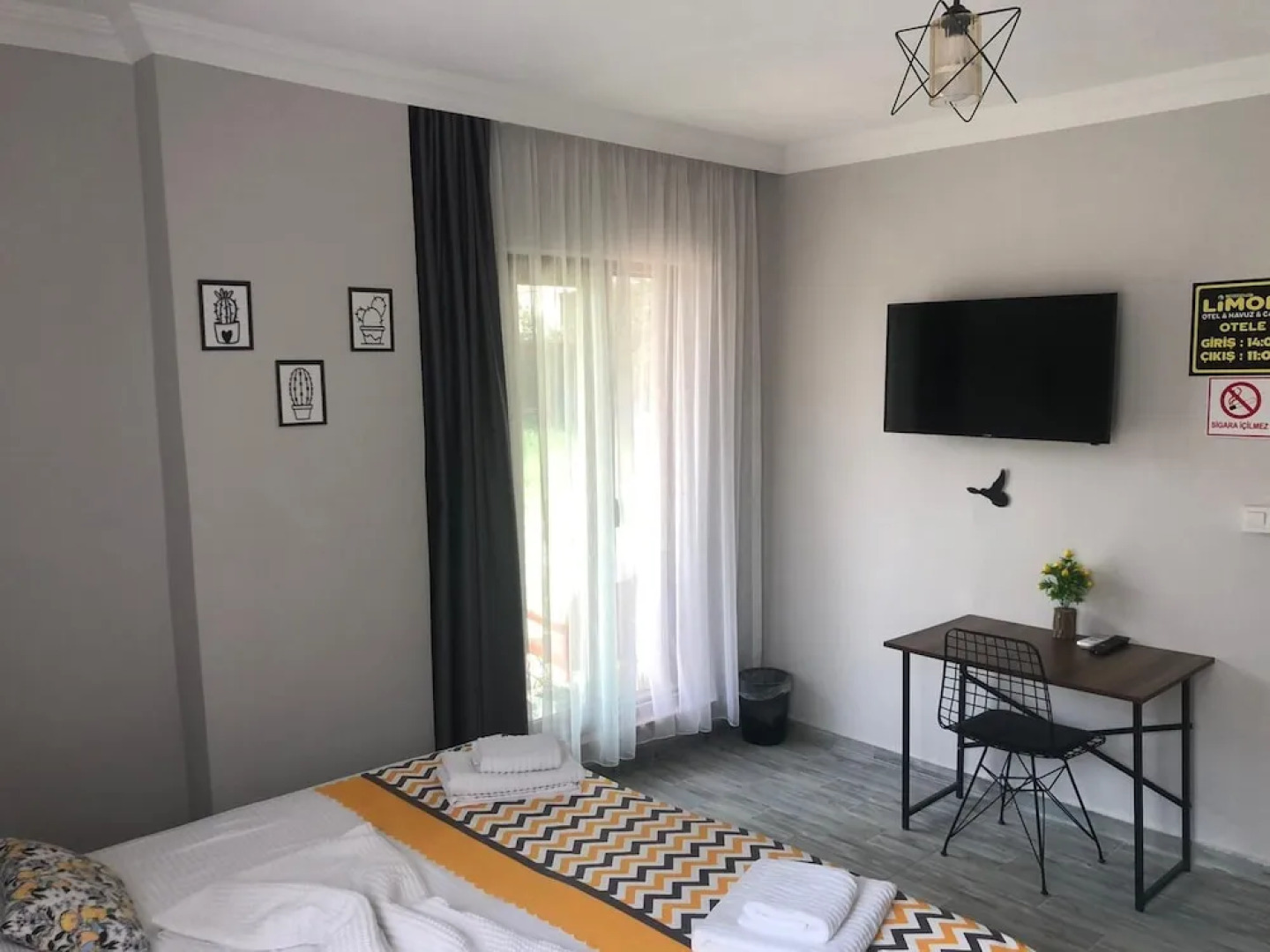 Li̇mon Otel Kiyiköy