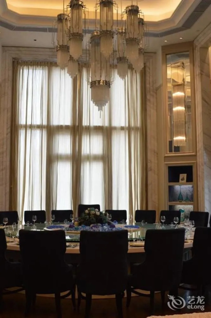 Yichang Riverside No 1 Hotel