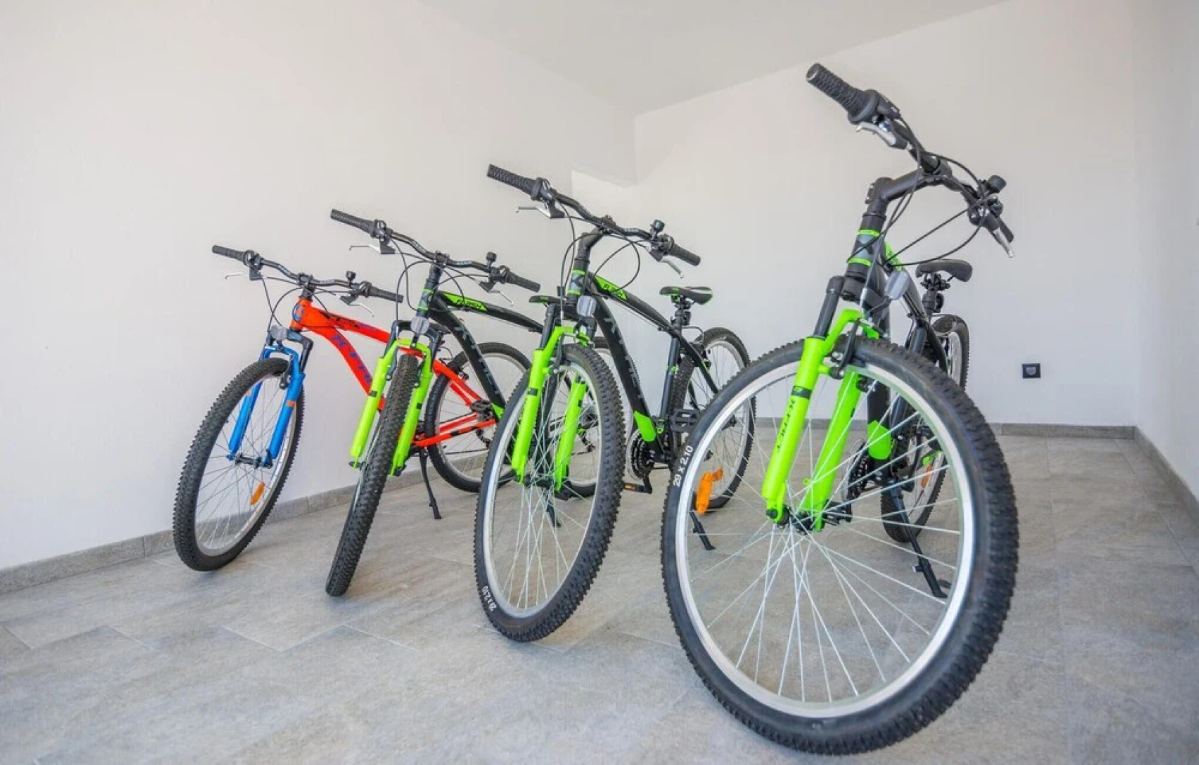 Awesome Home in Vrsi With 3 Bedrooms, Wifi and Outdoor Swimming Pool