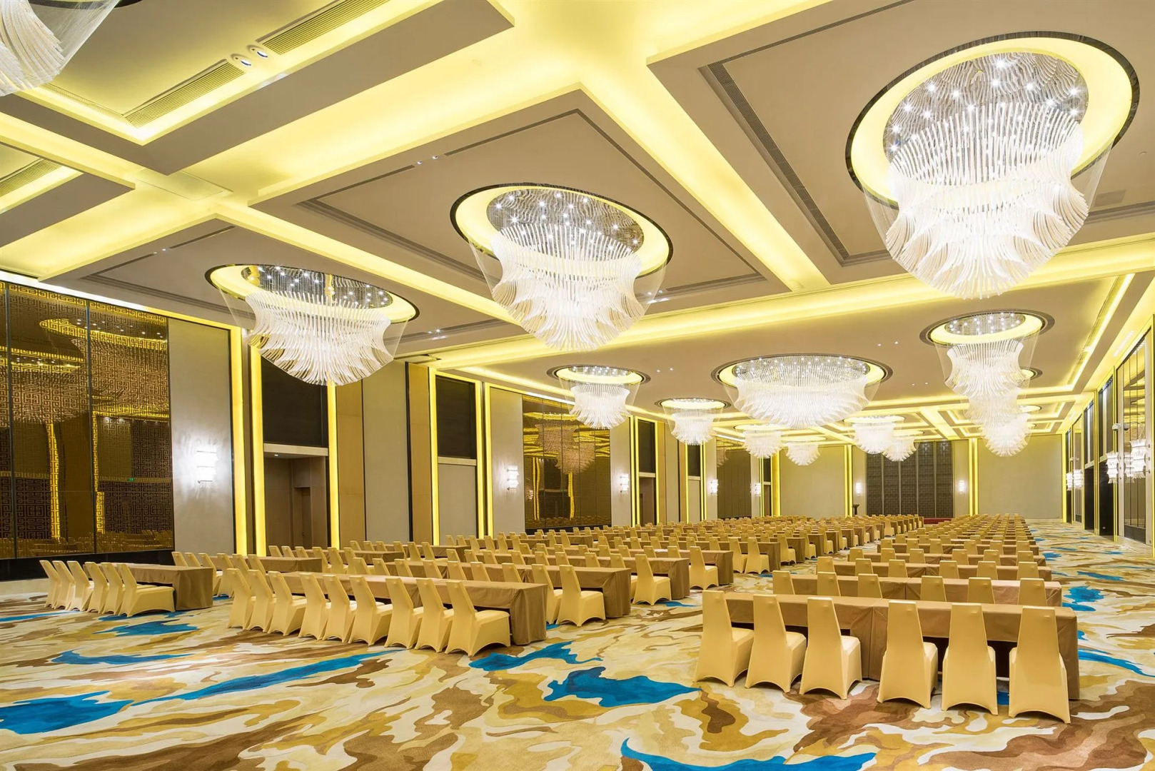 Sheraton Langfang Chaobai River Hotel