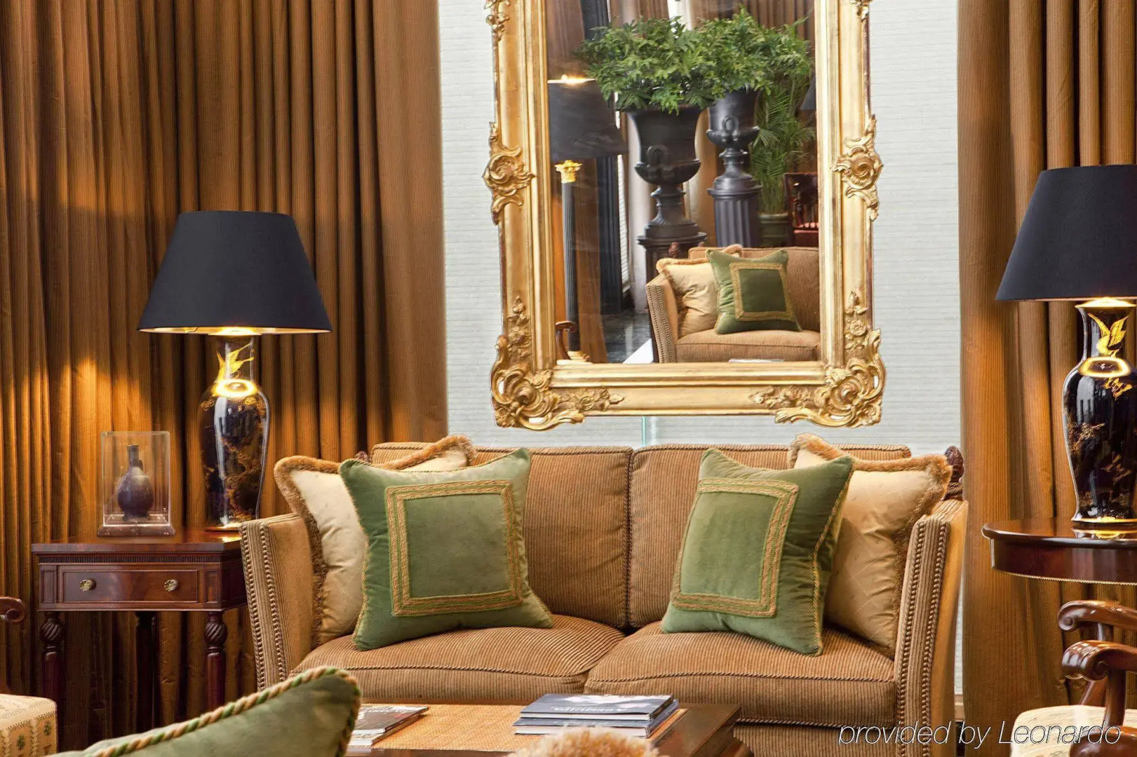 Royal Park Hotel