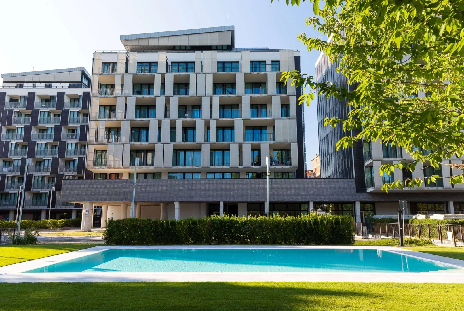 Отель Ramada Plaza by Wyndham Milano