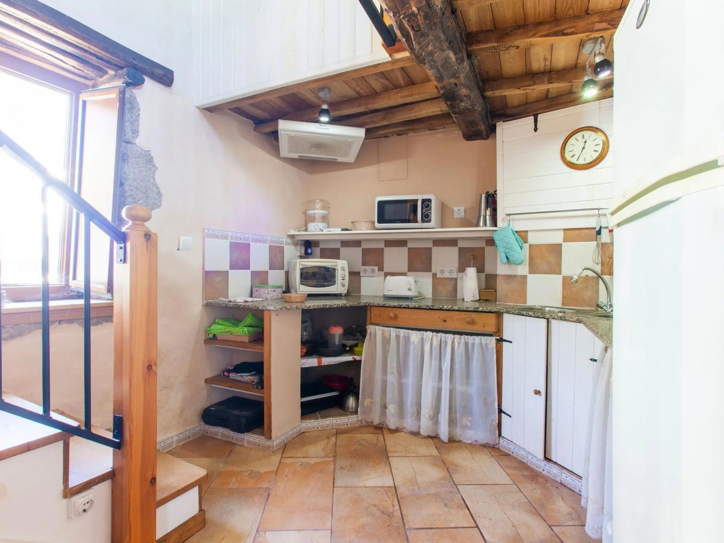 Traditional Apartment in Ribeira Sacra with Garden