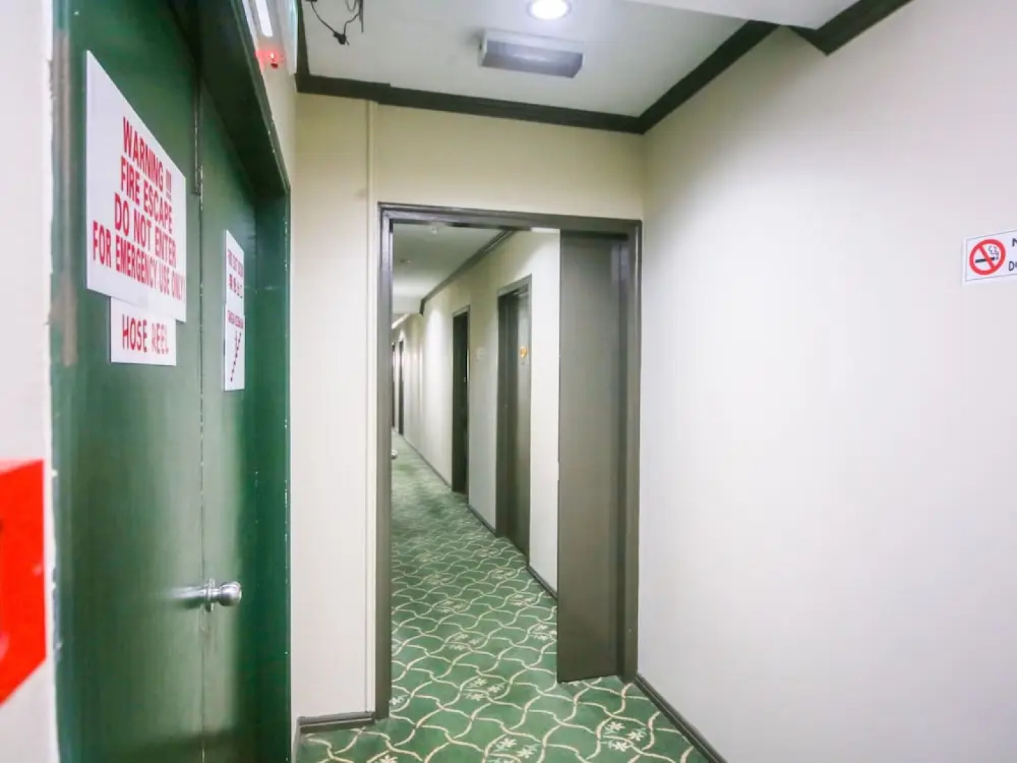 OYO 563 Jockey Lodge Hotel